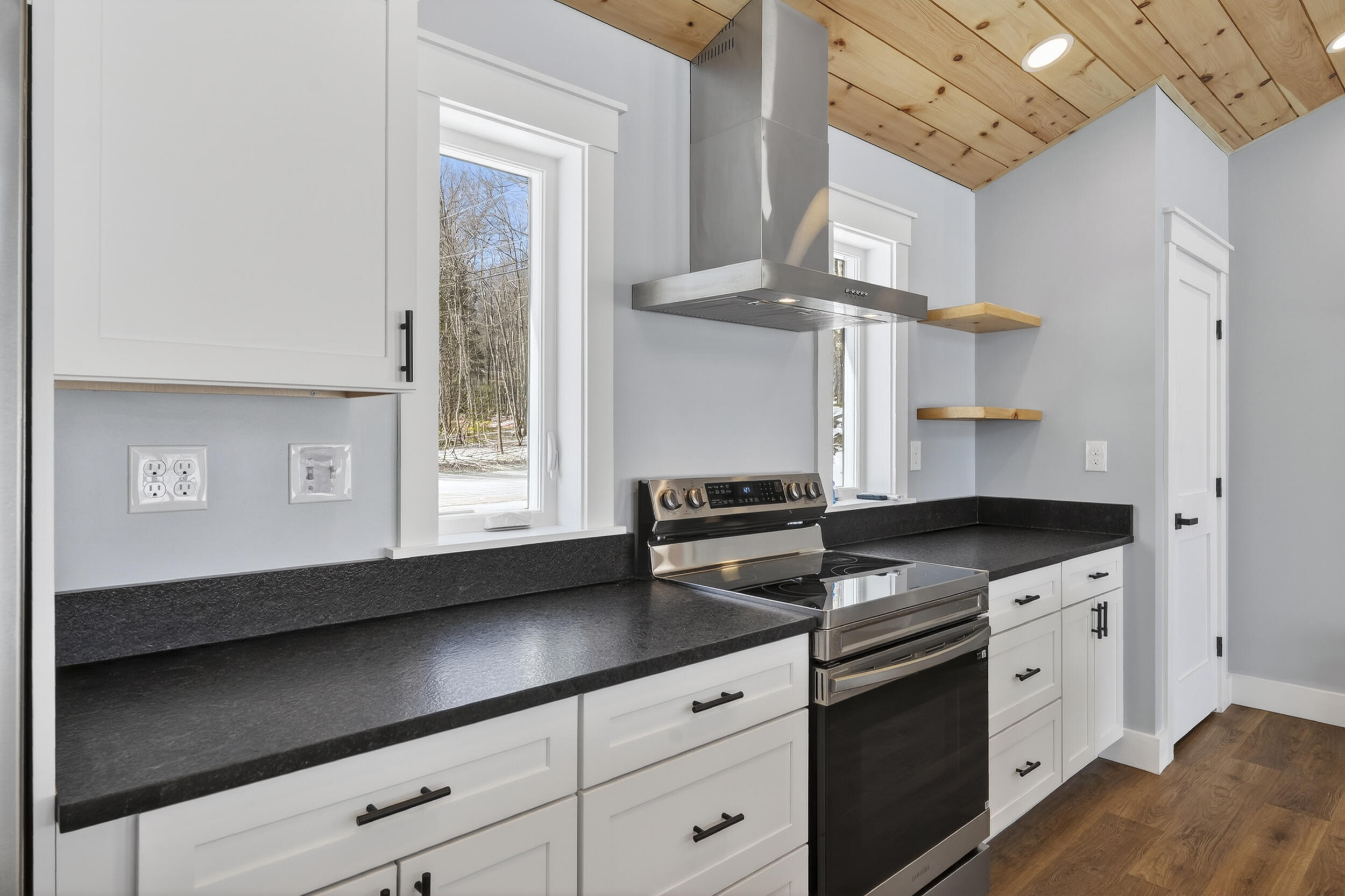 295 Mount Mica Road, Paris, ME, 04281