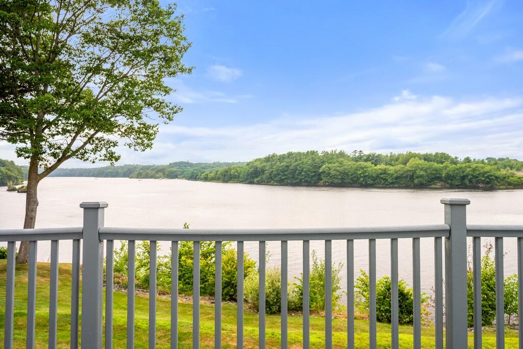 15 Harbor Drive UNIT 15, Brewer, ME, 04412