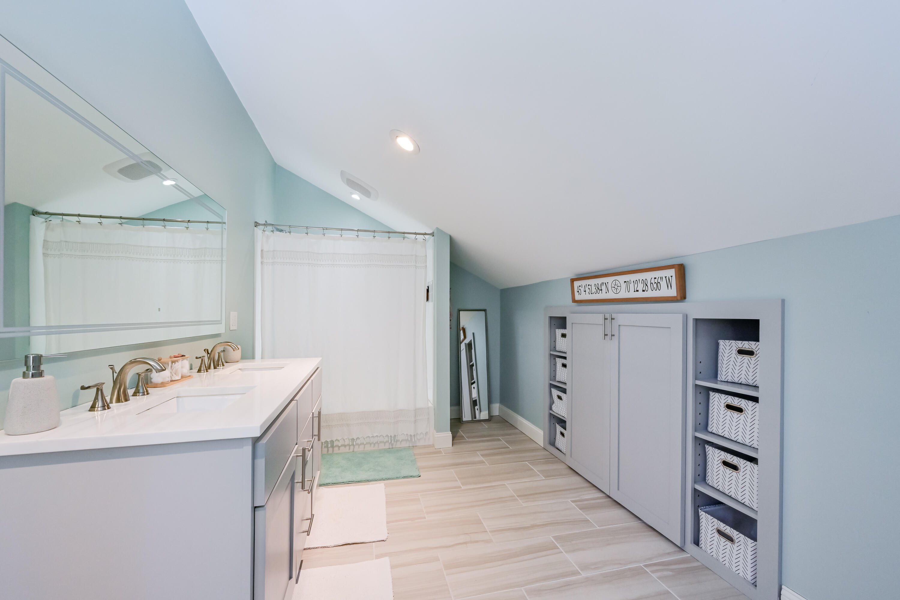 1006 Red Stallion Drive UNIT 6, Carrabassett Valley, ME, 04947