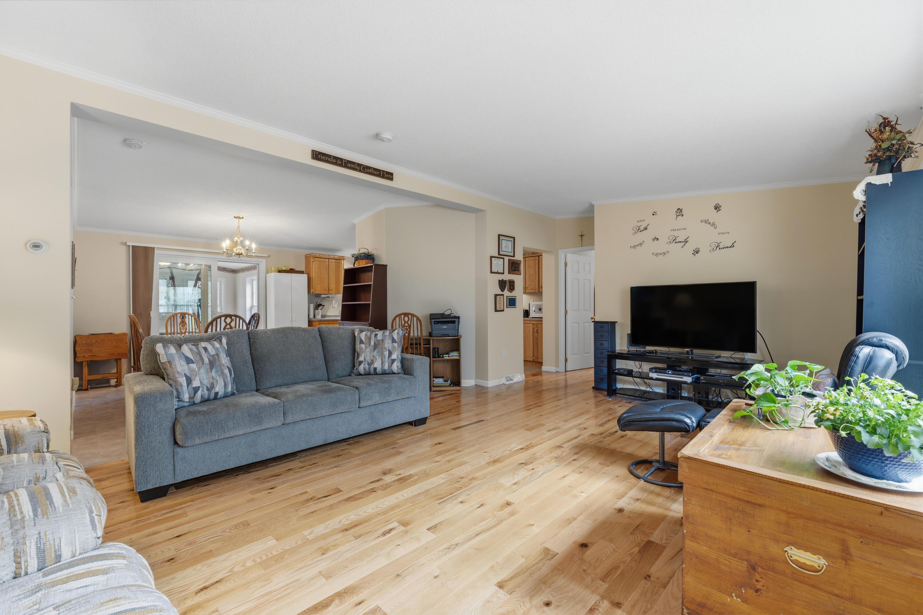 4 Arundel Avenue, Lisbon, ME, 04250