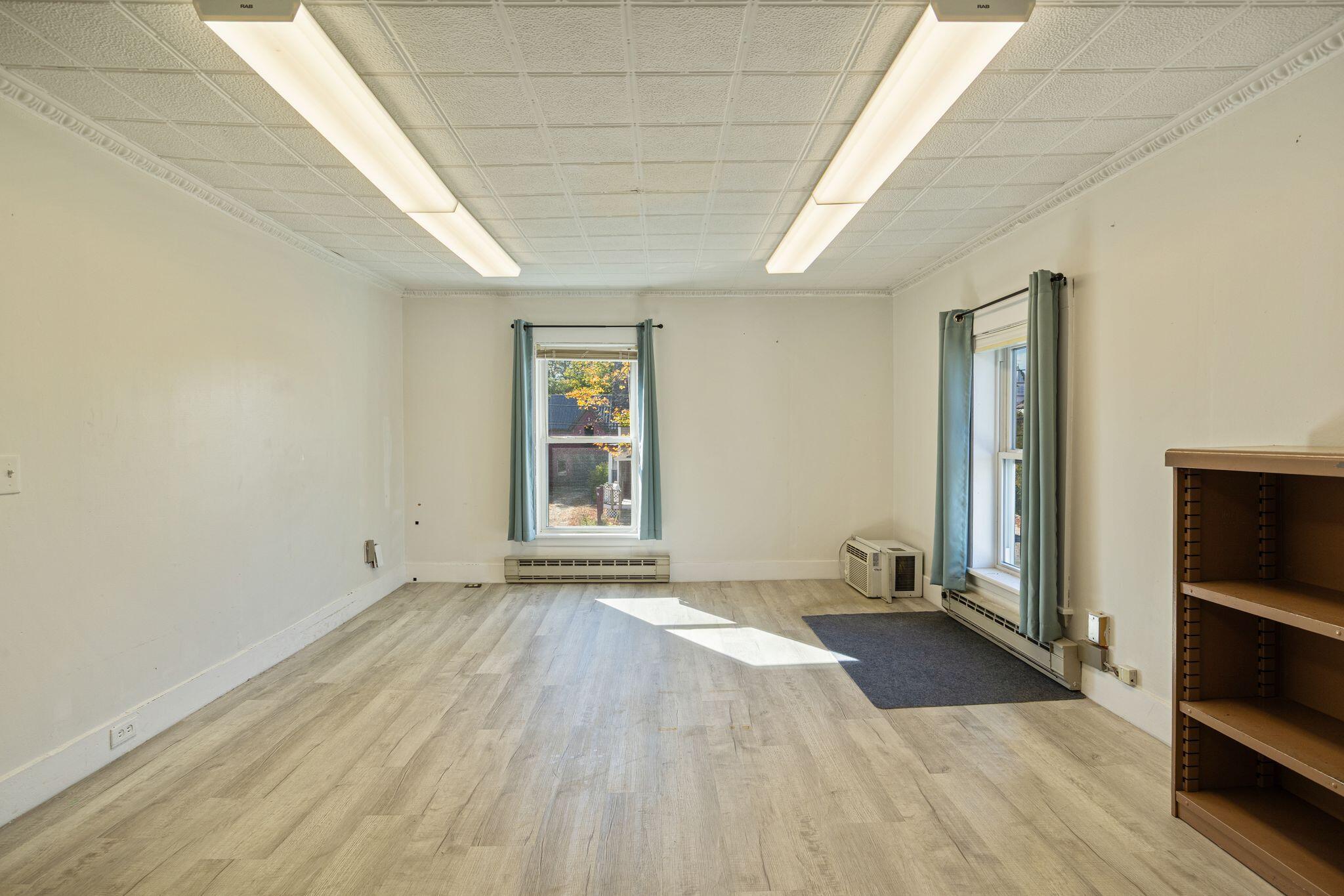 10 Elm Street, Gorham, ME, 04038