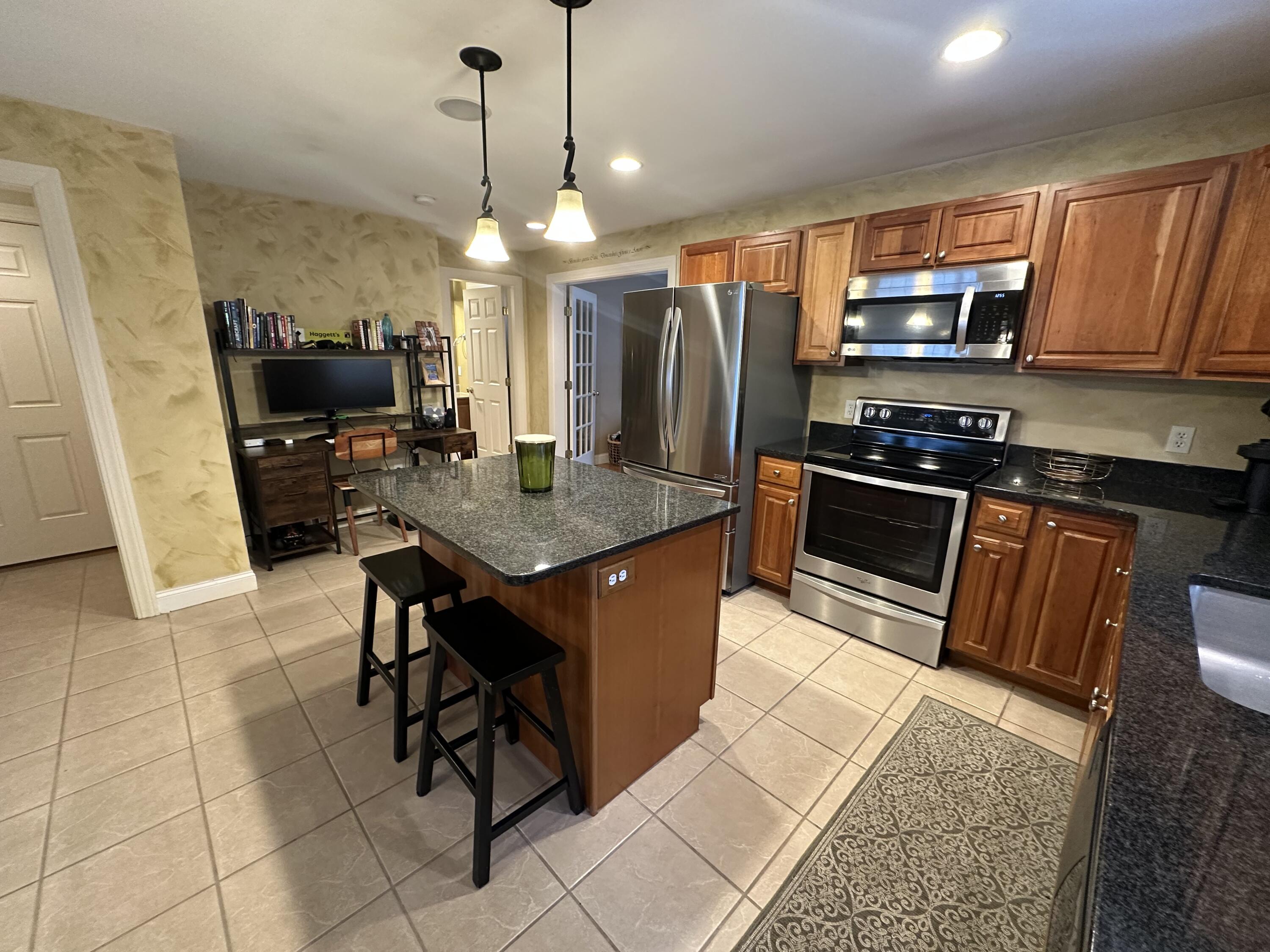 8 Horseshoe Drive UNIT 8, Saco, ME, 04072