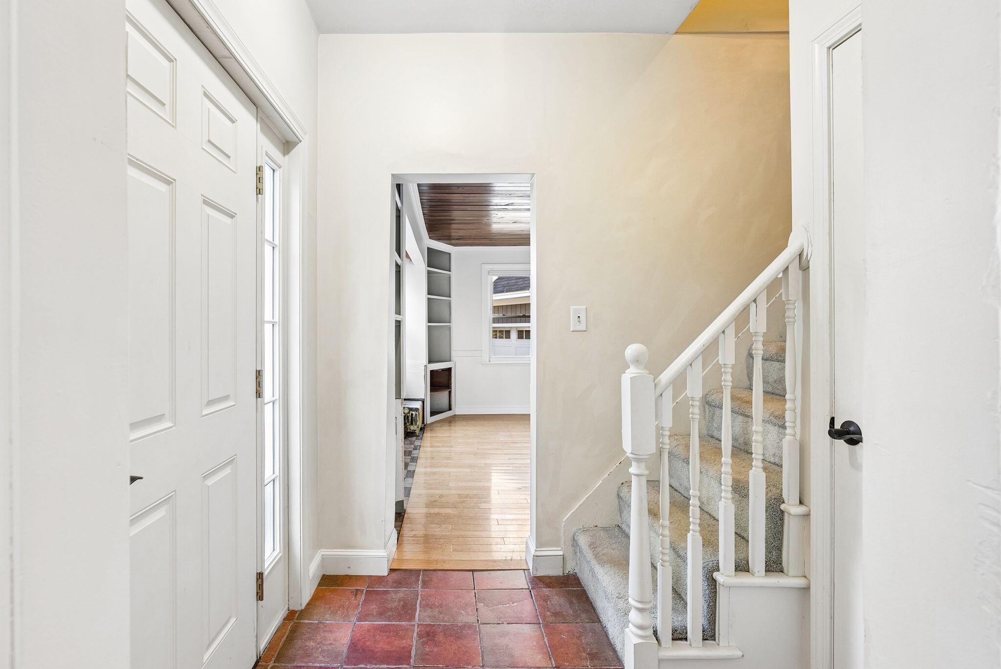 48 W Kidder Street, Portland, ME 04103 Front door entry