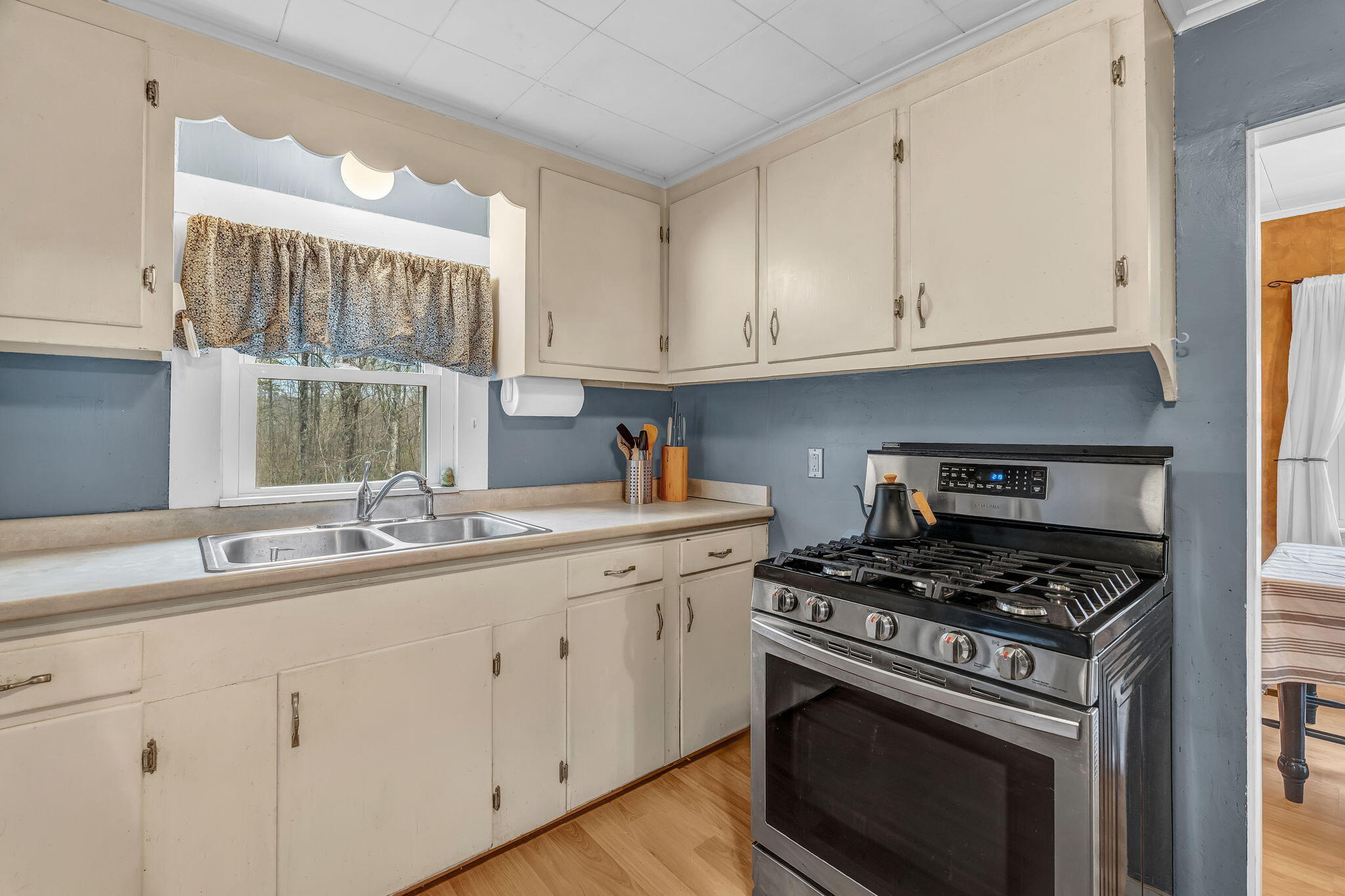 400 Hotel Road, Auburn, ME, 04210