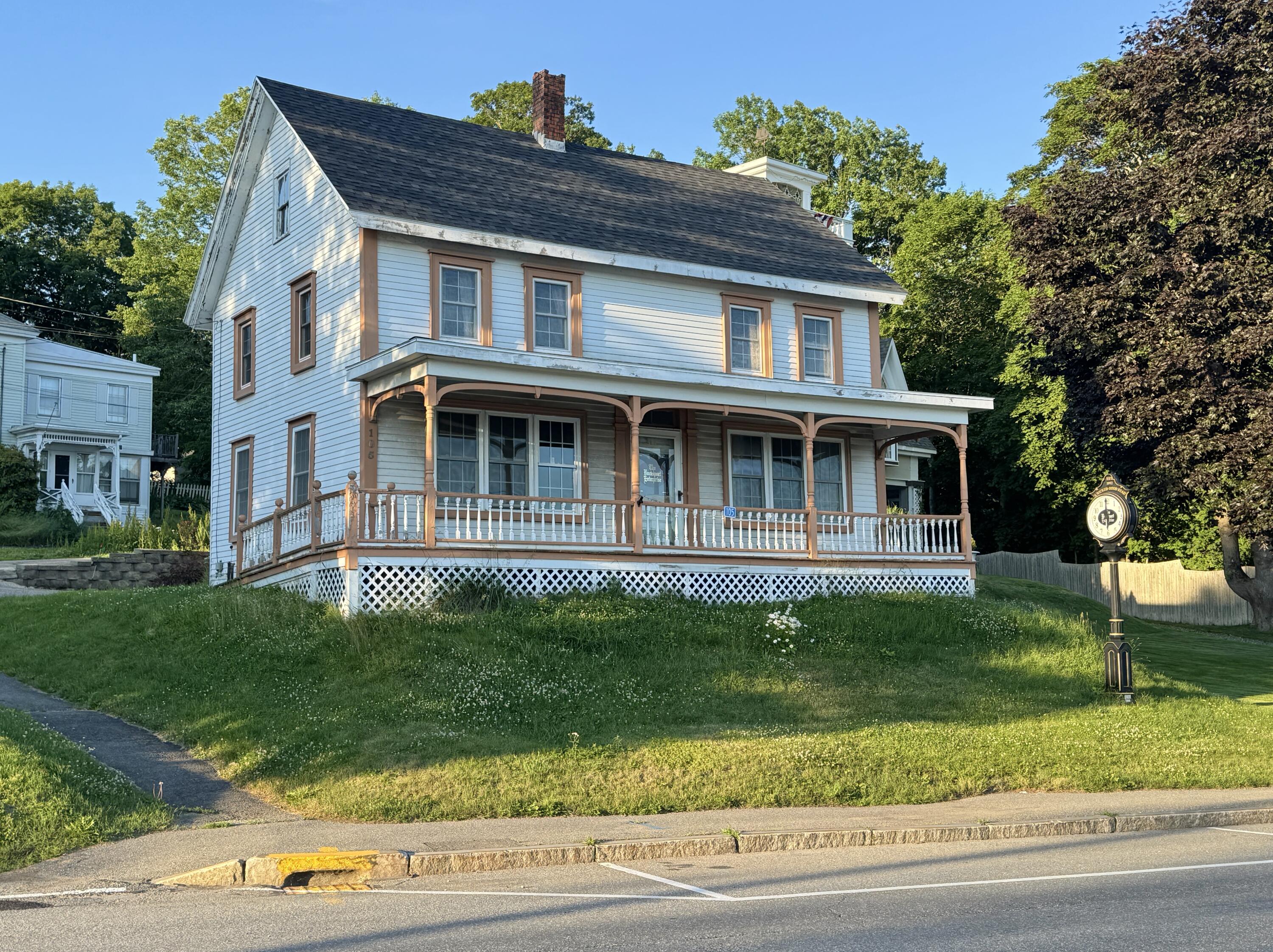 105 Main Street, Bucksport, ME, 04416