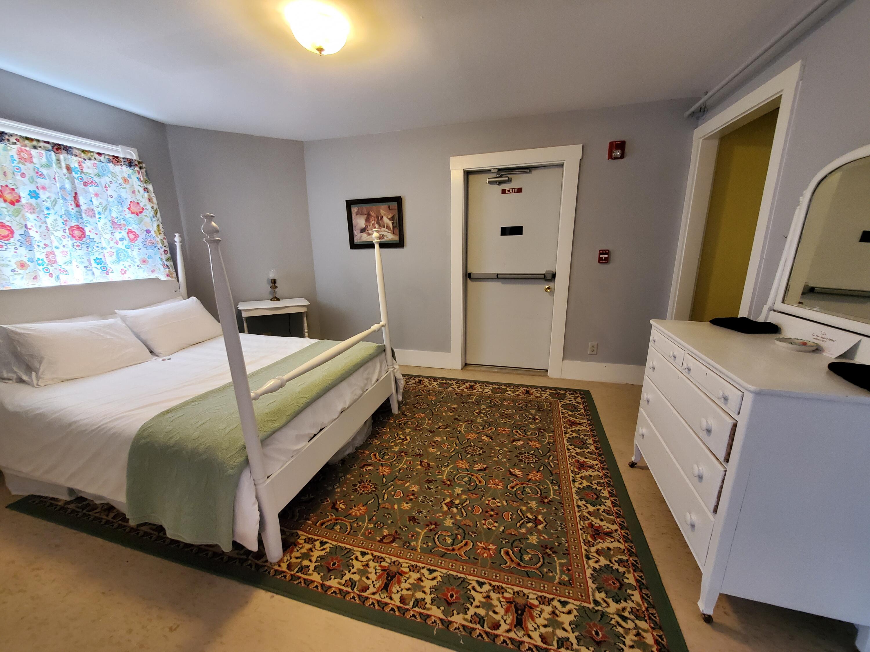 98 Main Street, Madison, ME, 04950