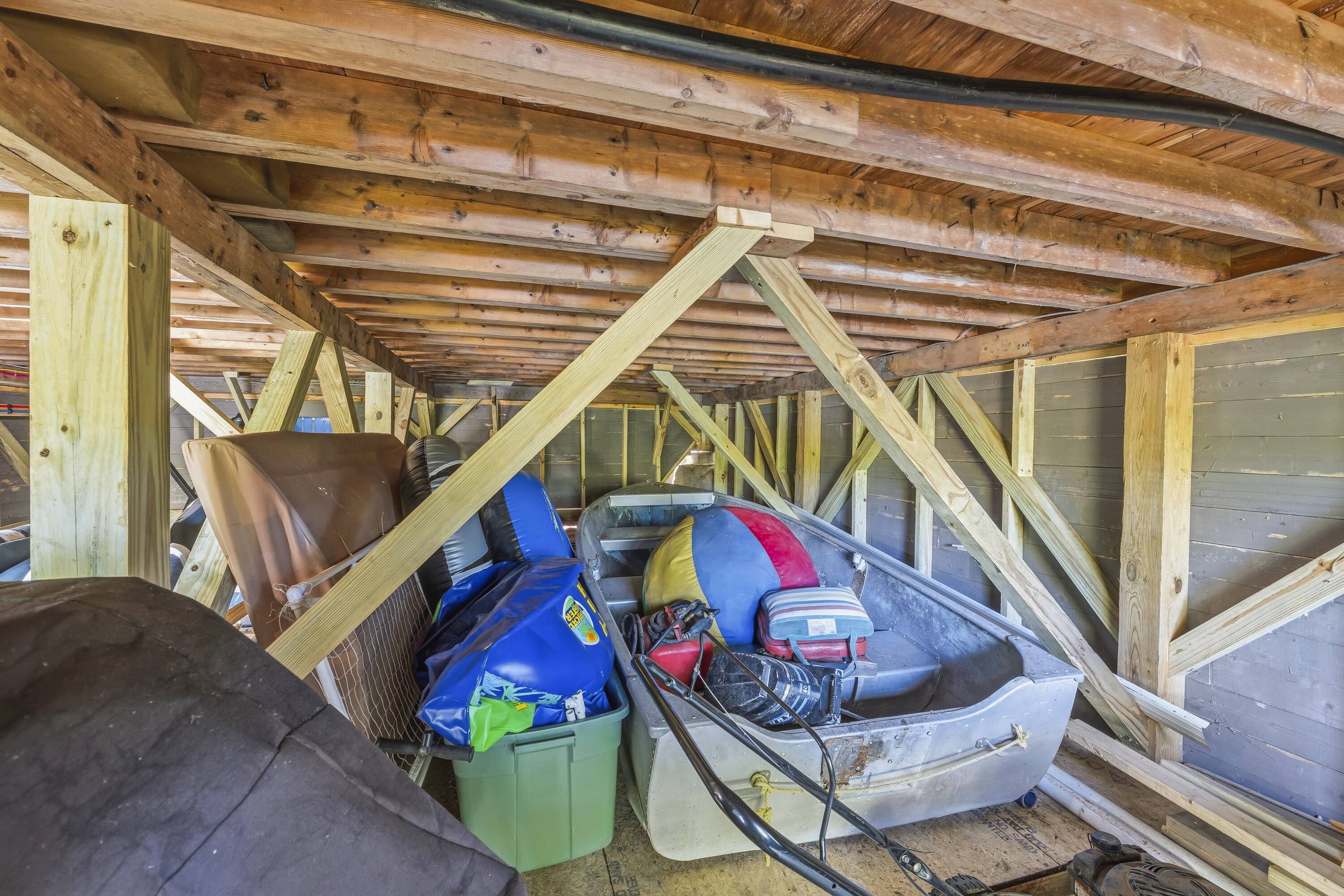 29 Thomas Rd_135