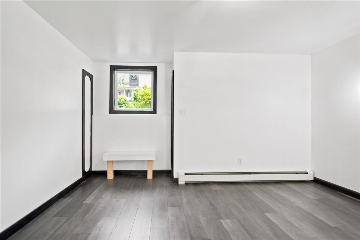 466 East Avenue, Lewiston, ME 04240 17-DSC09026