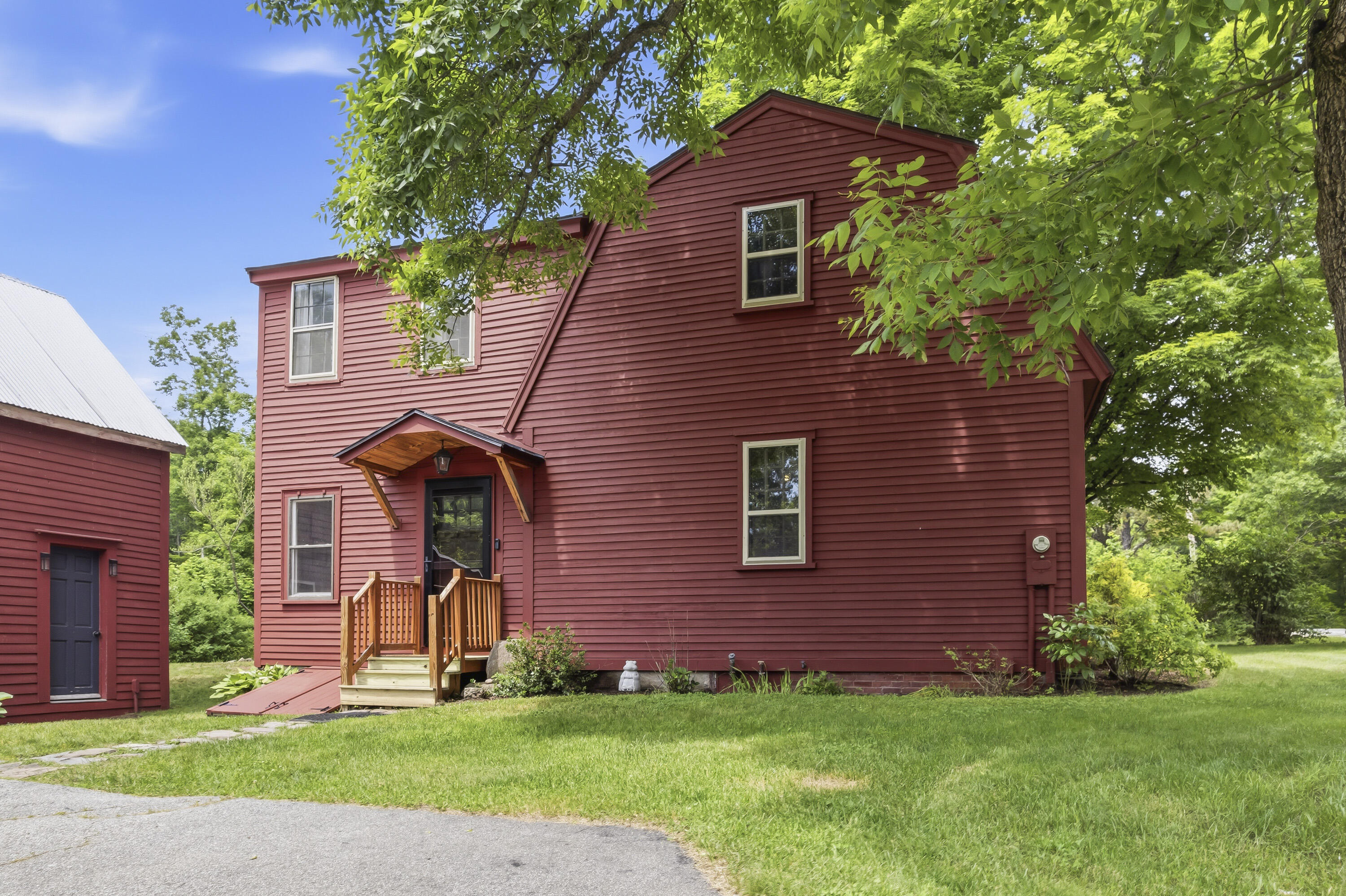 61 River Rd_103
