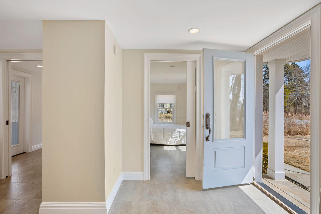 189 Western Avenue, Kennebunk, ME, 04043