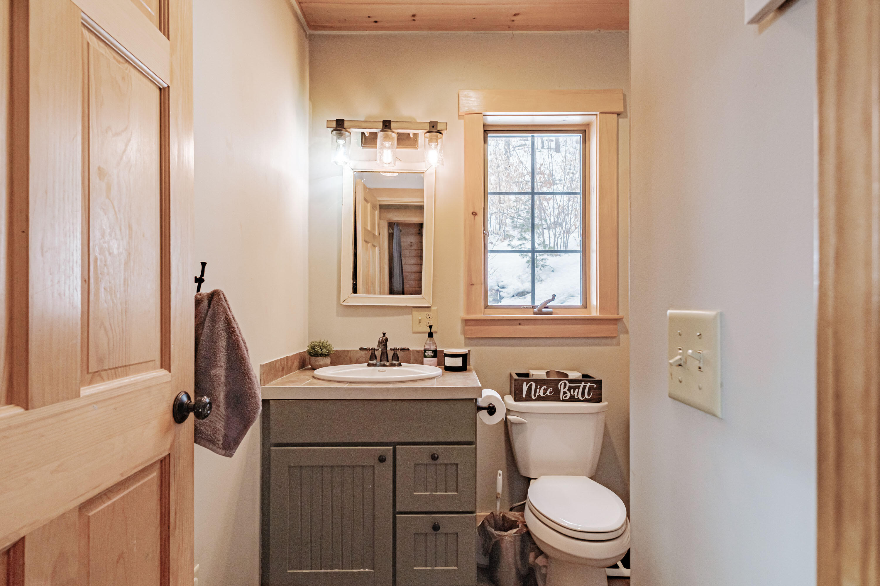 6 Gordon Avenue, Rumford, ME, 04276-4041