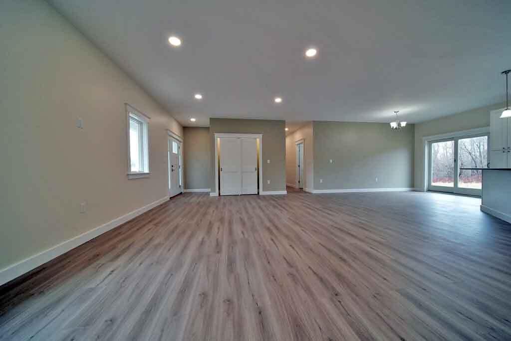 9 Lilac Lane, Houlton, ME, 04730
