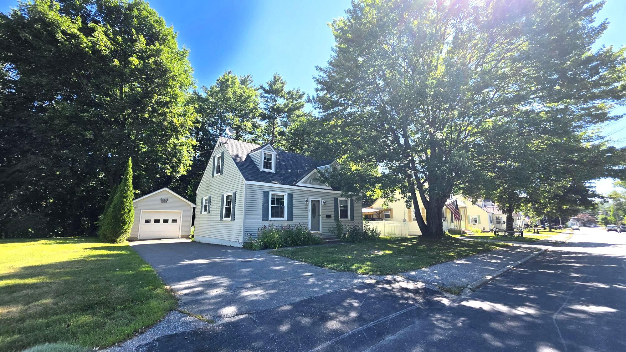 Photo of 826 Somerset Street Rumford ME 04276