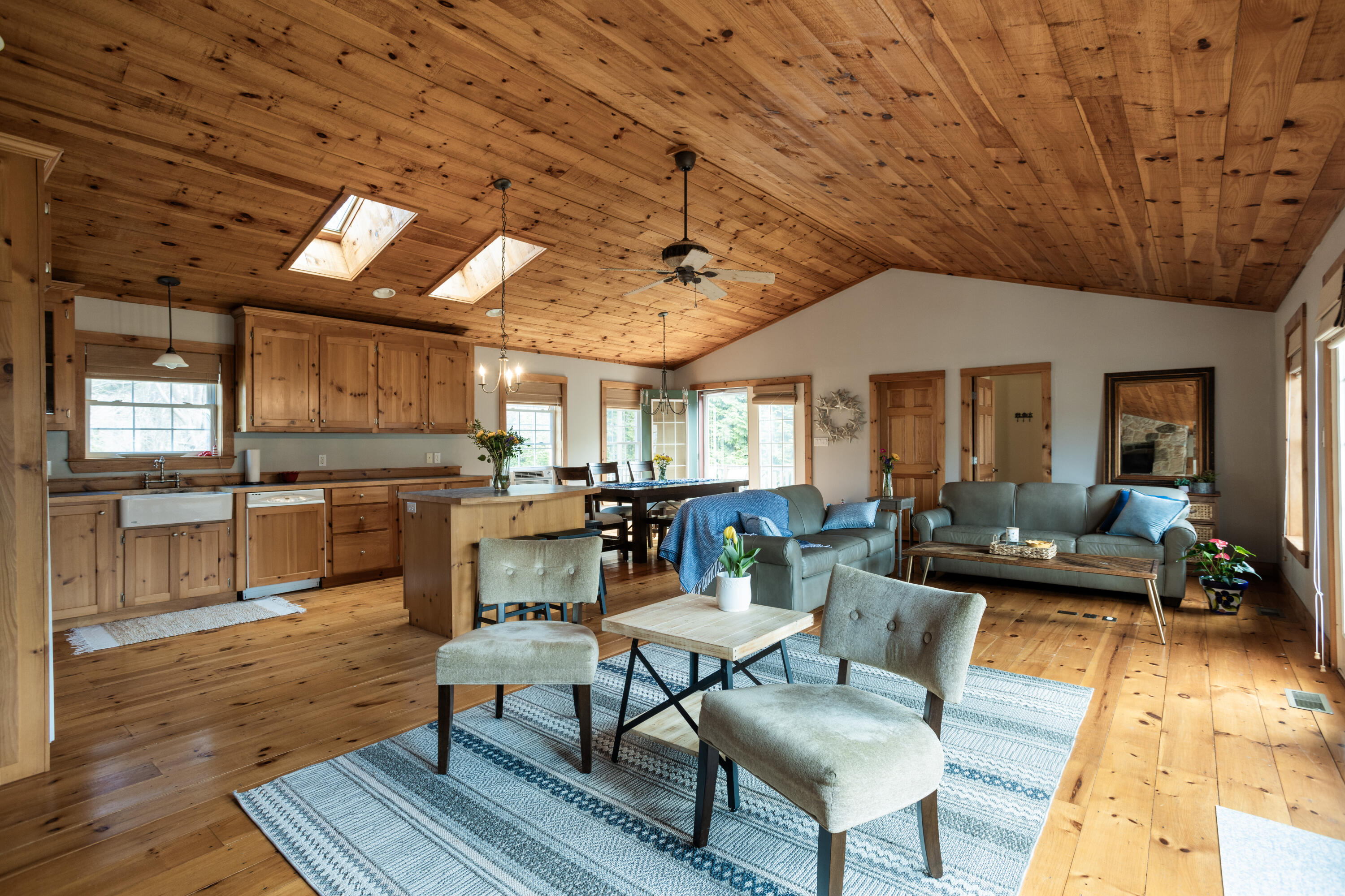 16 Fort Hill Ext Avenue, York, ME, 03909