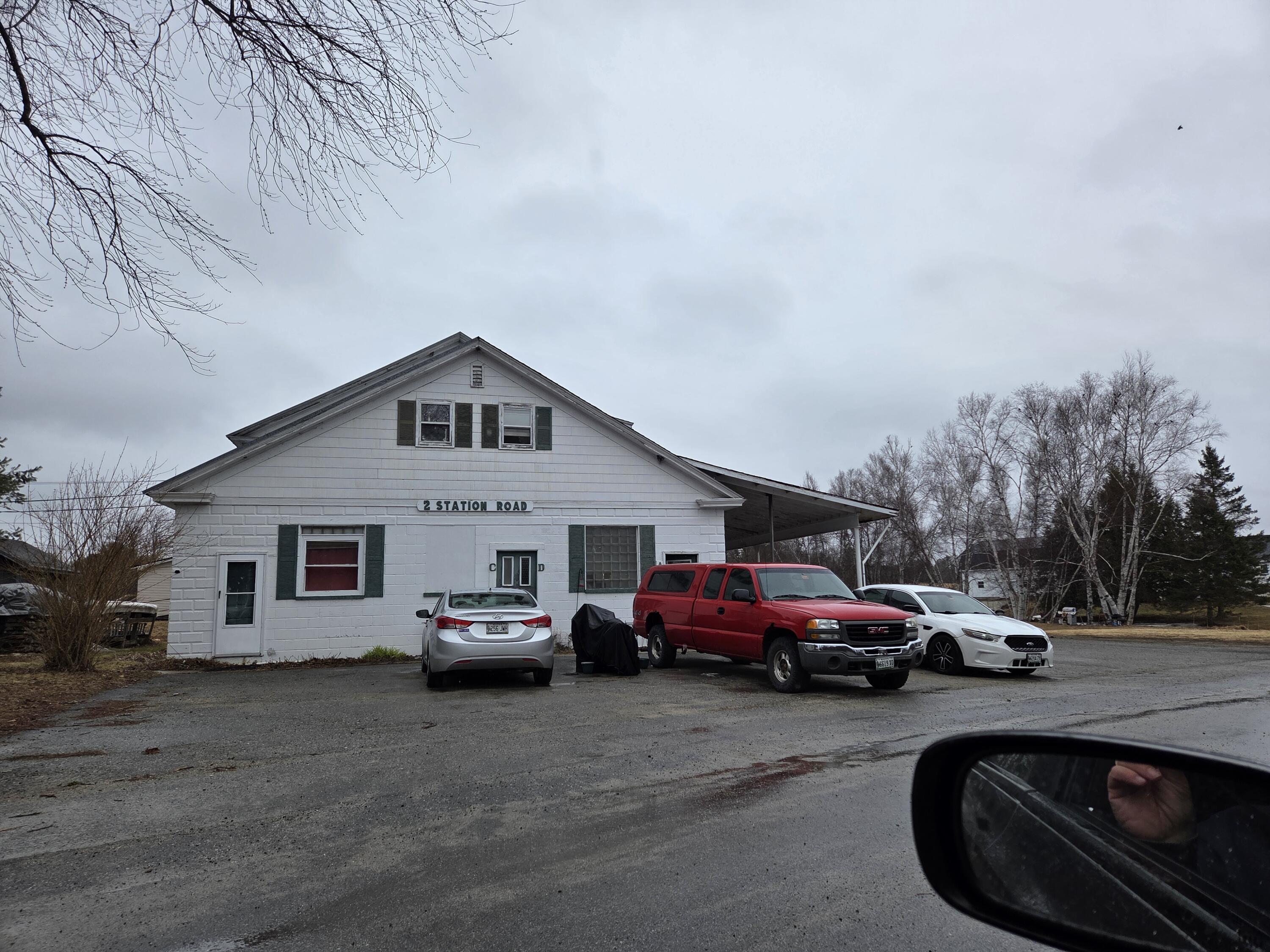97 Penobscot Avenue, Millinocket, ME, 04462