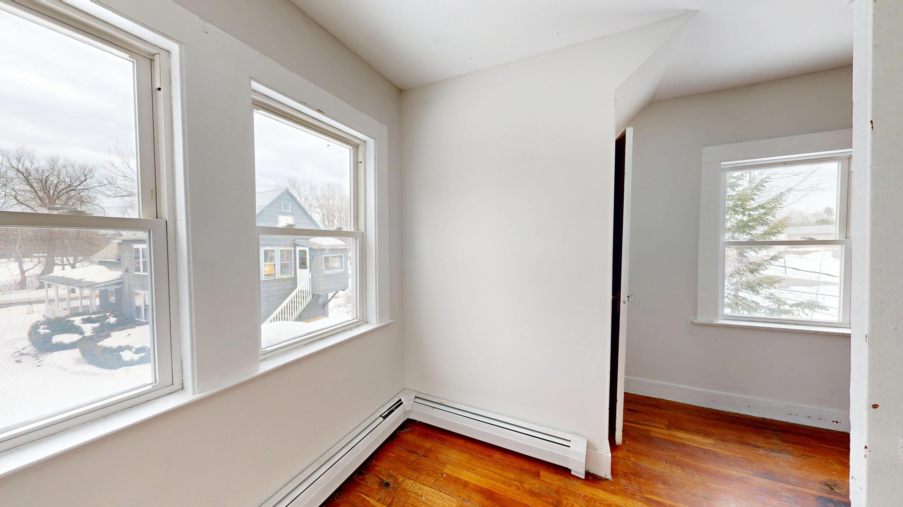 121-123 Oak Hill Road, Auburn, ME, 04210