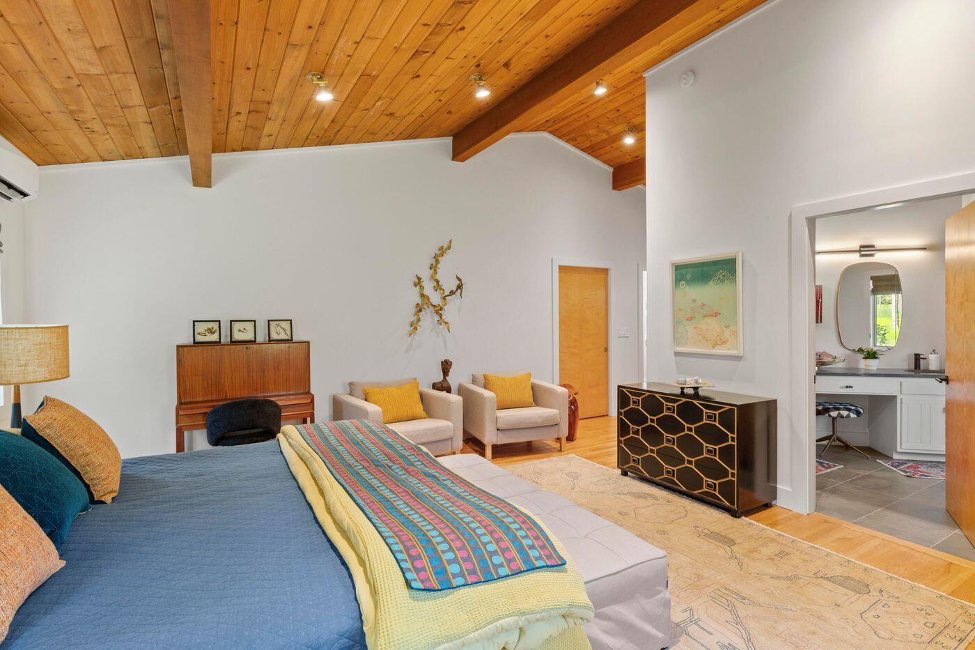 1588 Turtle Head Road, Islesboro, ME, 04848