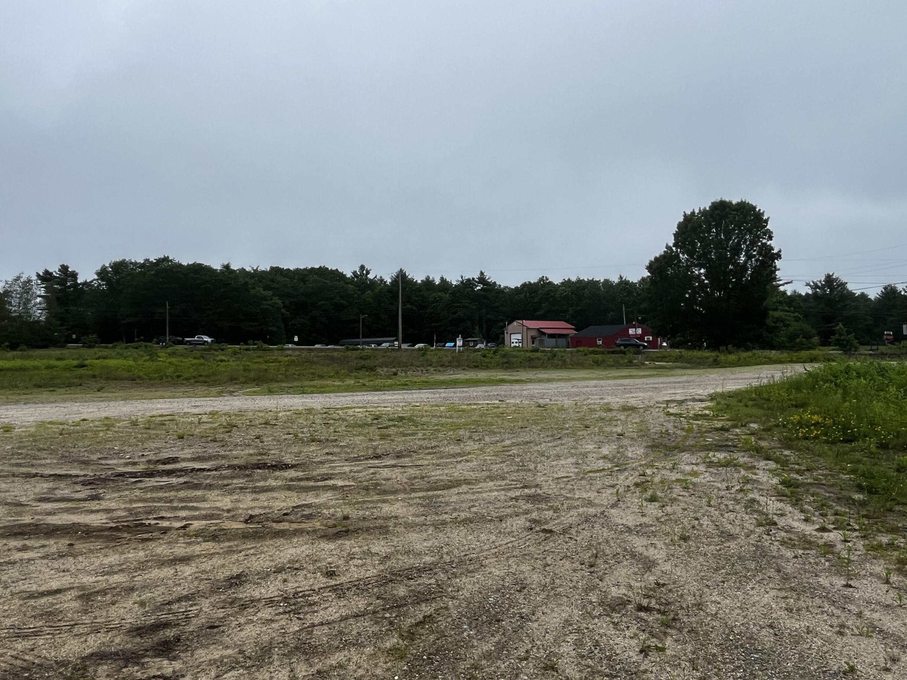 Undisclosed Address, Lyman, ME, 04002