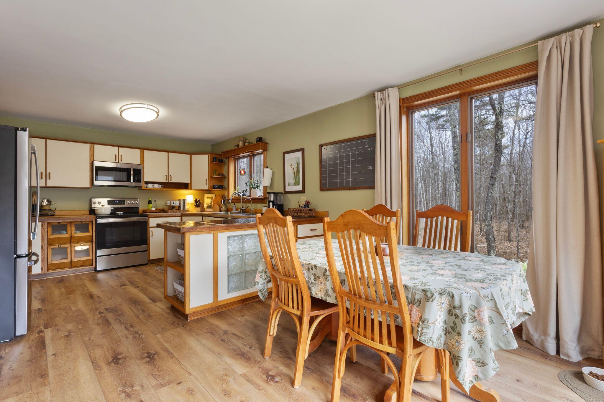 97 Tenny Hill Road, Raymond, ME, 04071