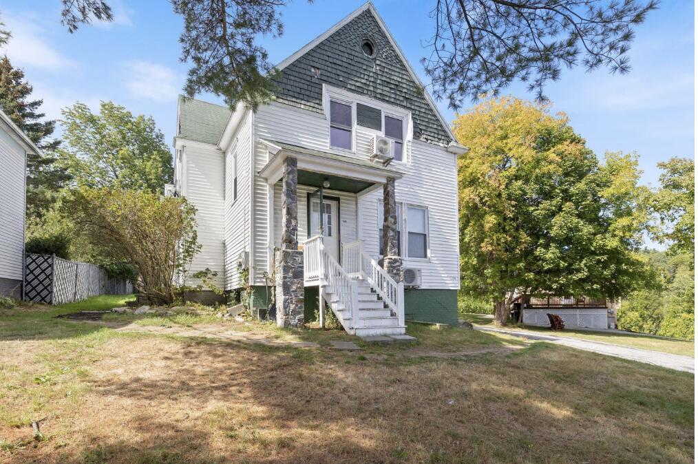 15 Grant Street, Bangor, ME, 04401