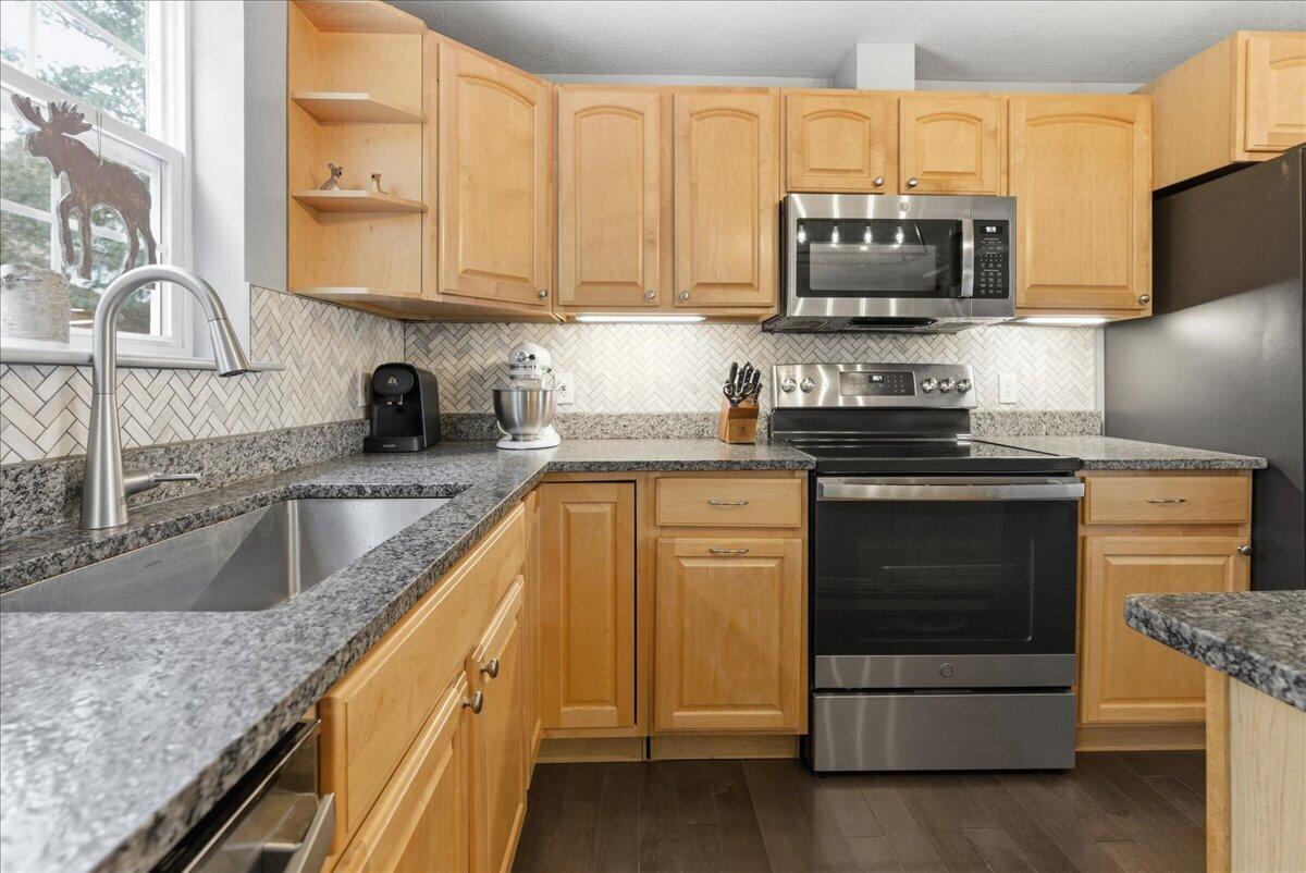 135 Vernon Street UNIT 8B, Bethel, ME, 04217