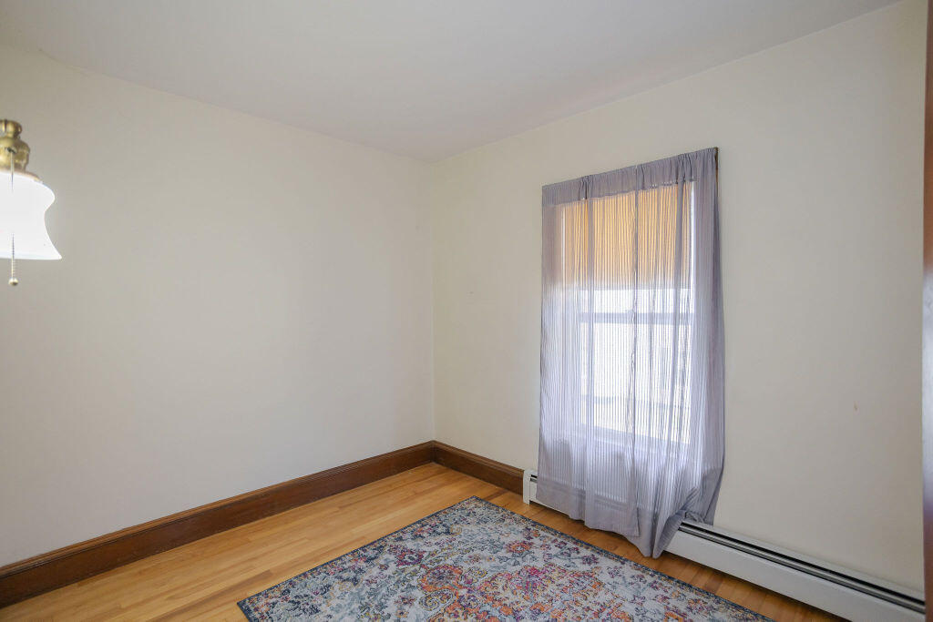 72 Main Street, Peru, ME, 04290