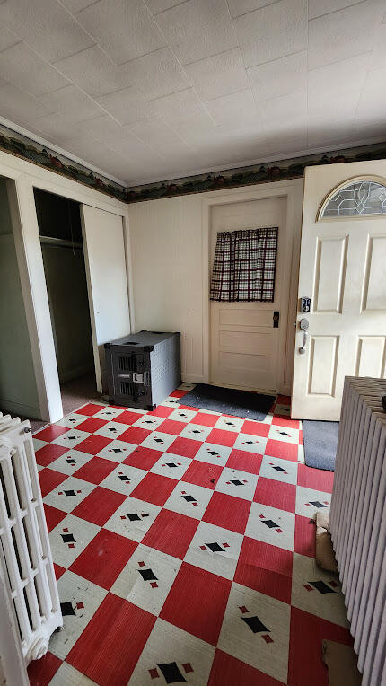 17 Bates Street, Millinocket, ME, 04462