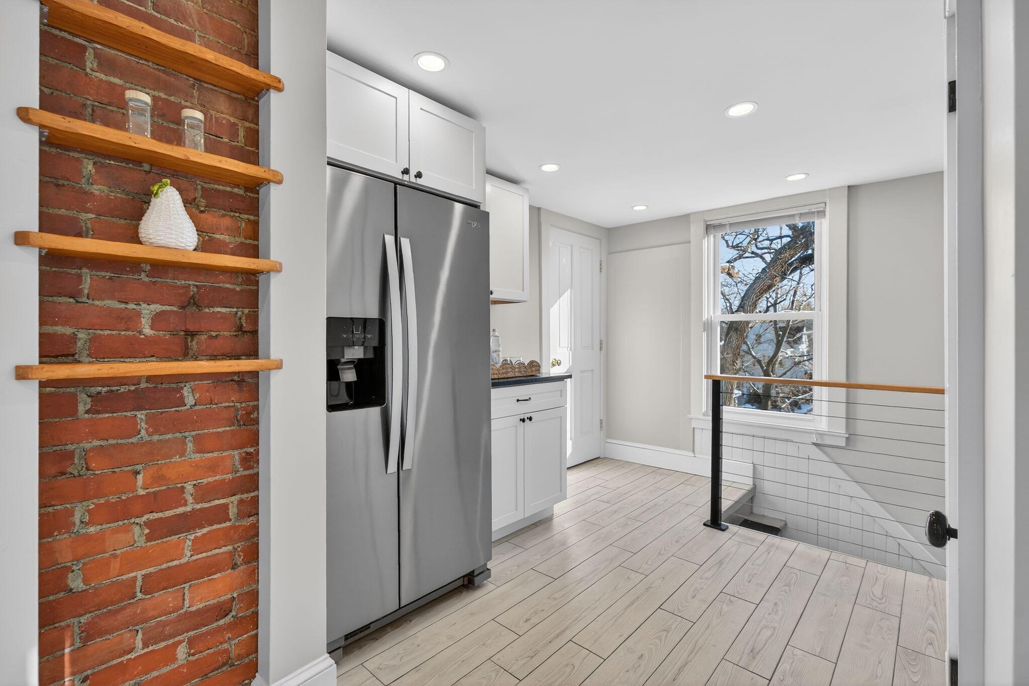 71 Lawn Avenue UNIT 3, Portland, ME, 04103