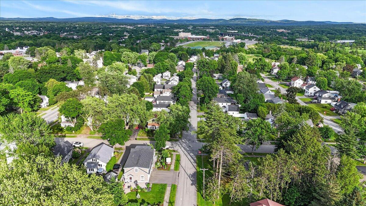 279 W Broadway, Bangor, ME 04401 67-297 W. Broadway-3