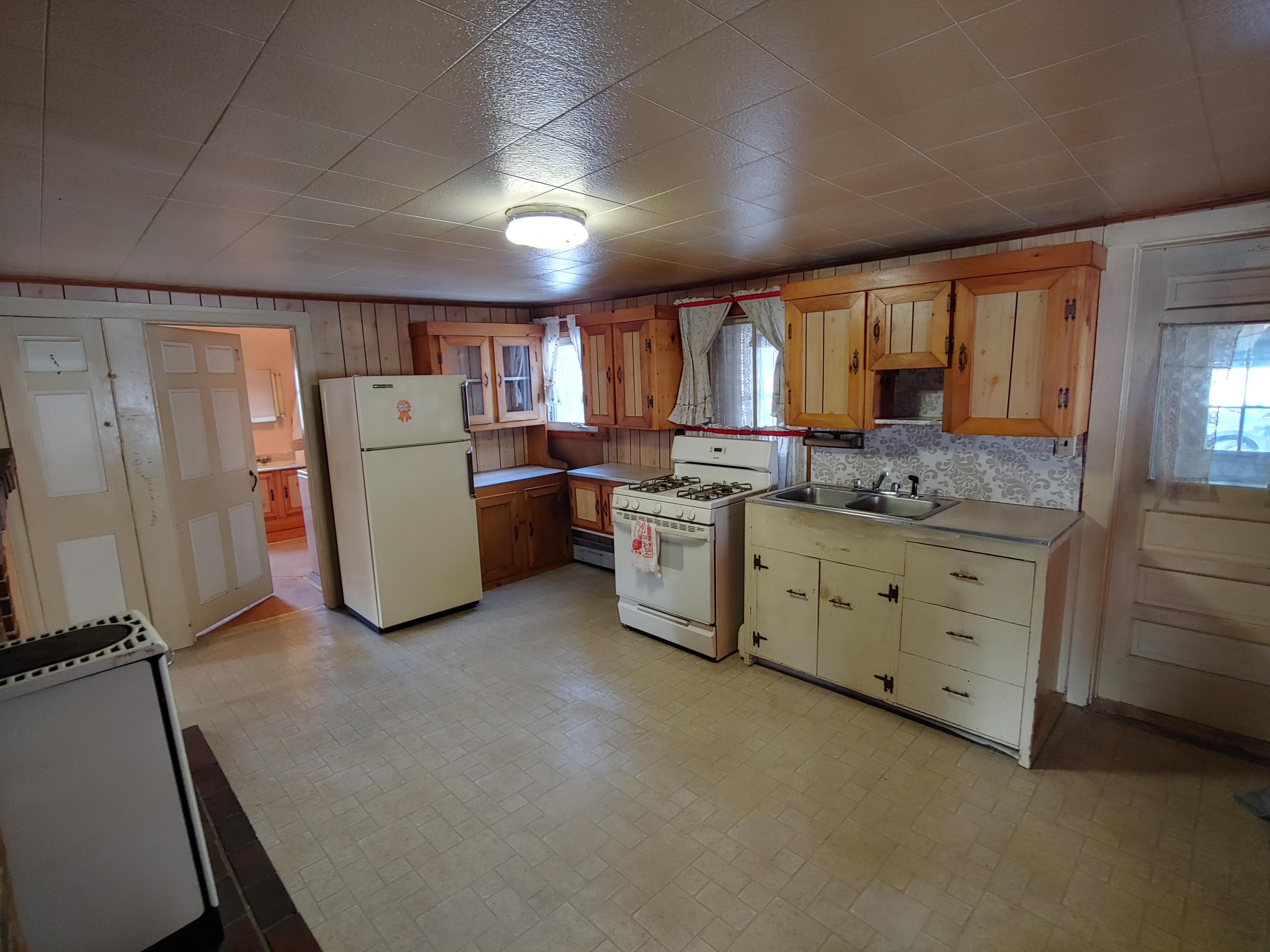 706 Walkers Mills Road, Bethel, ME, 04217-4904