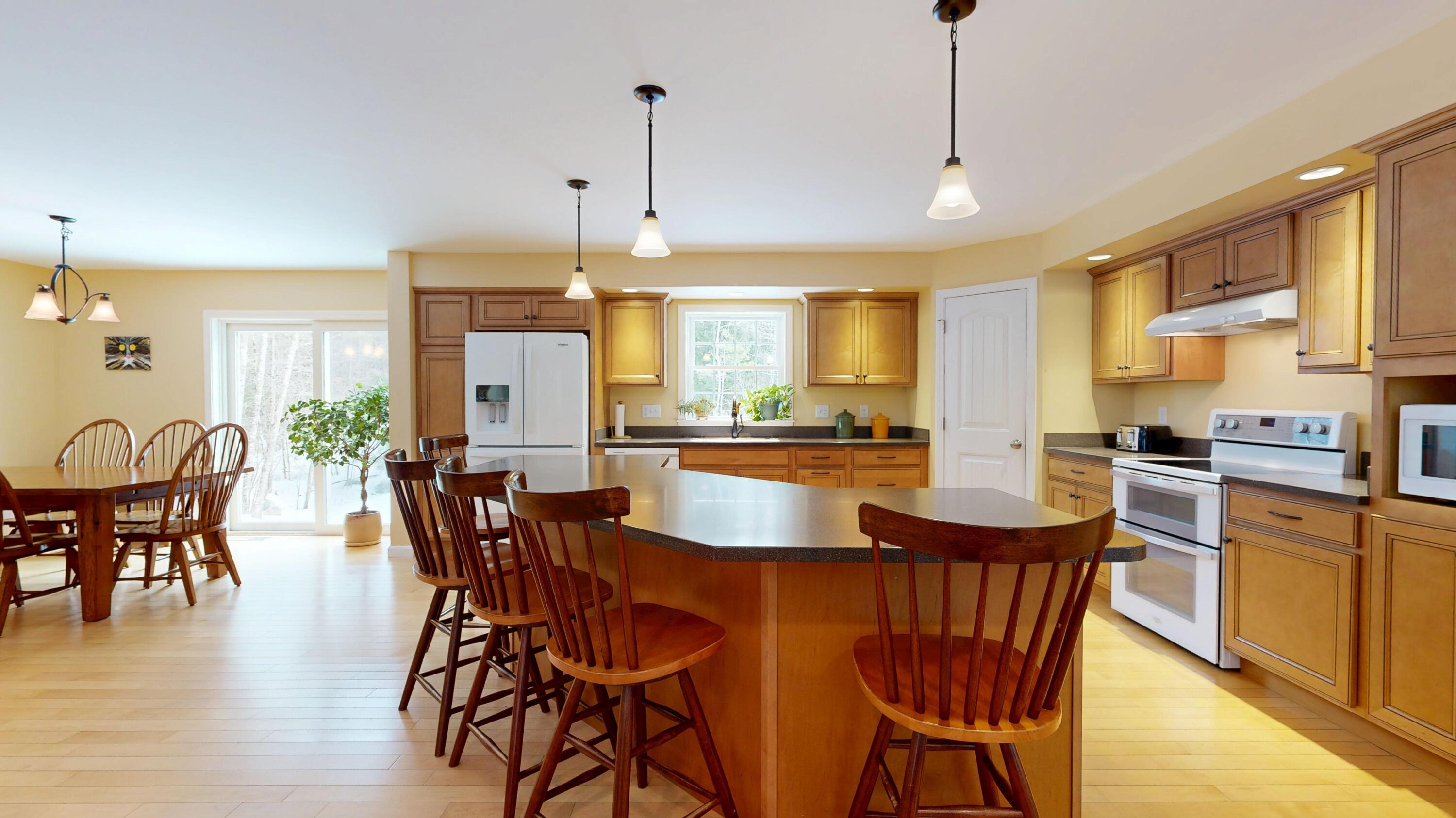 141 Bradbury Road, Lewiston, ME, 04240