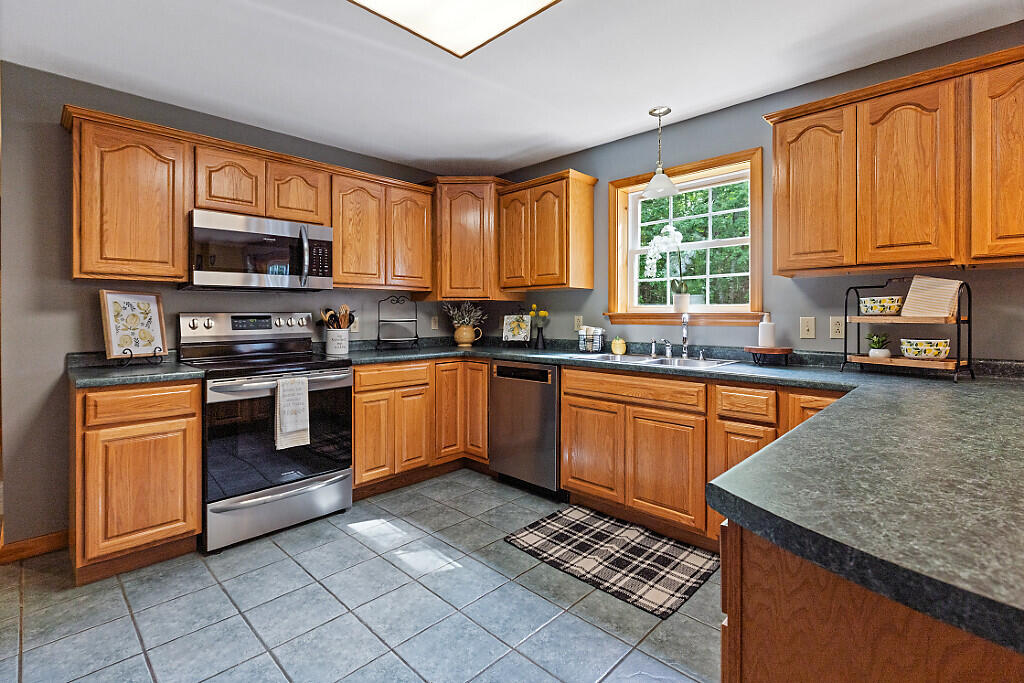 588 Banton Road, Palermo, ME, 04354