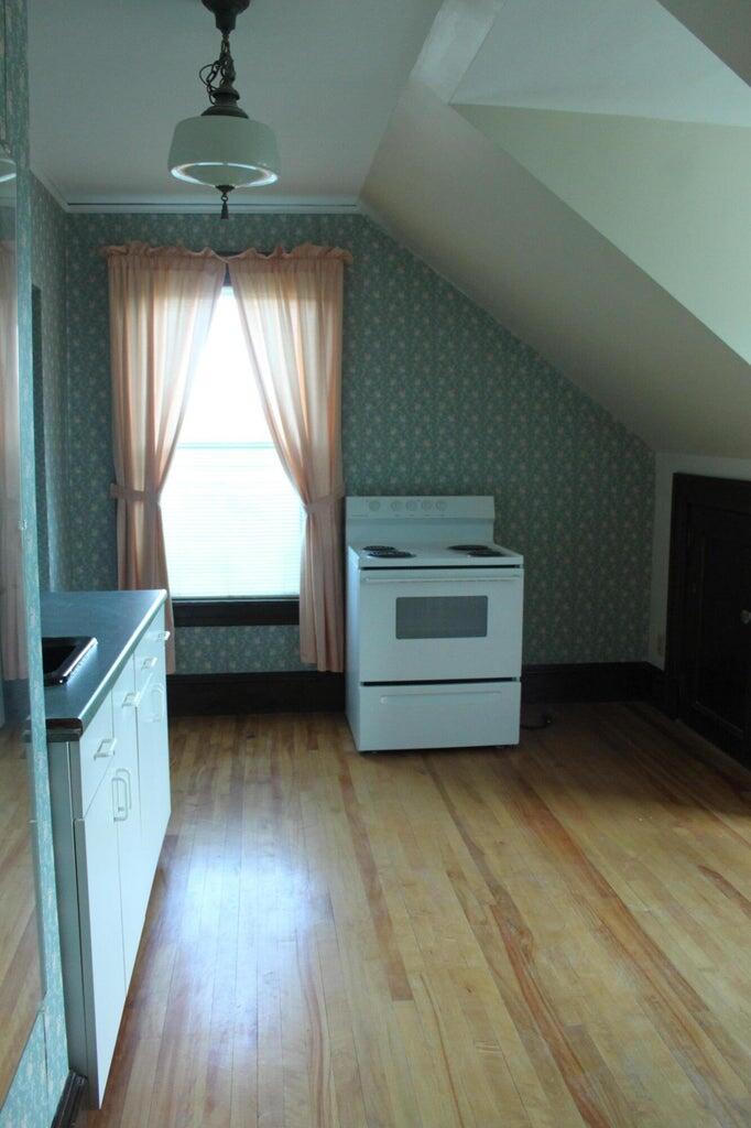 3rd floor kitchen