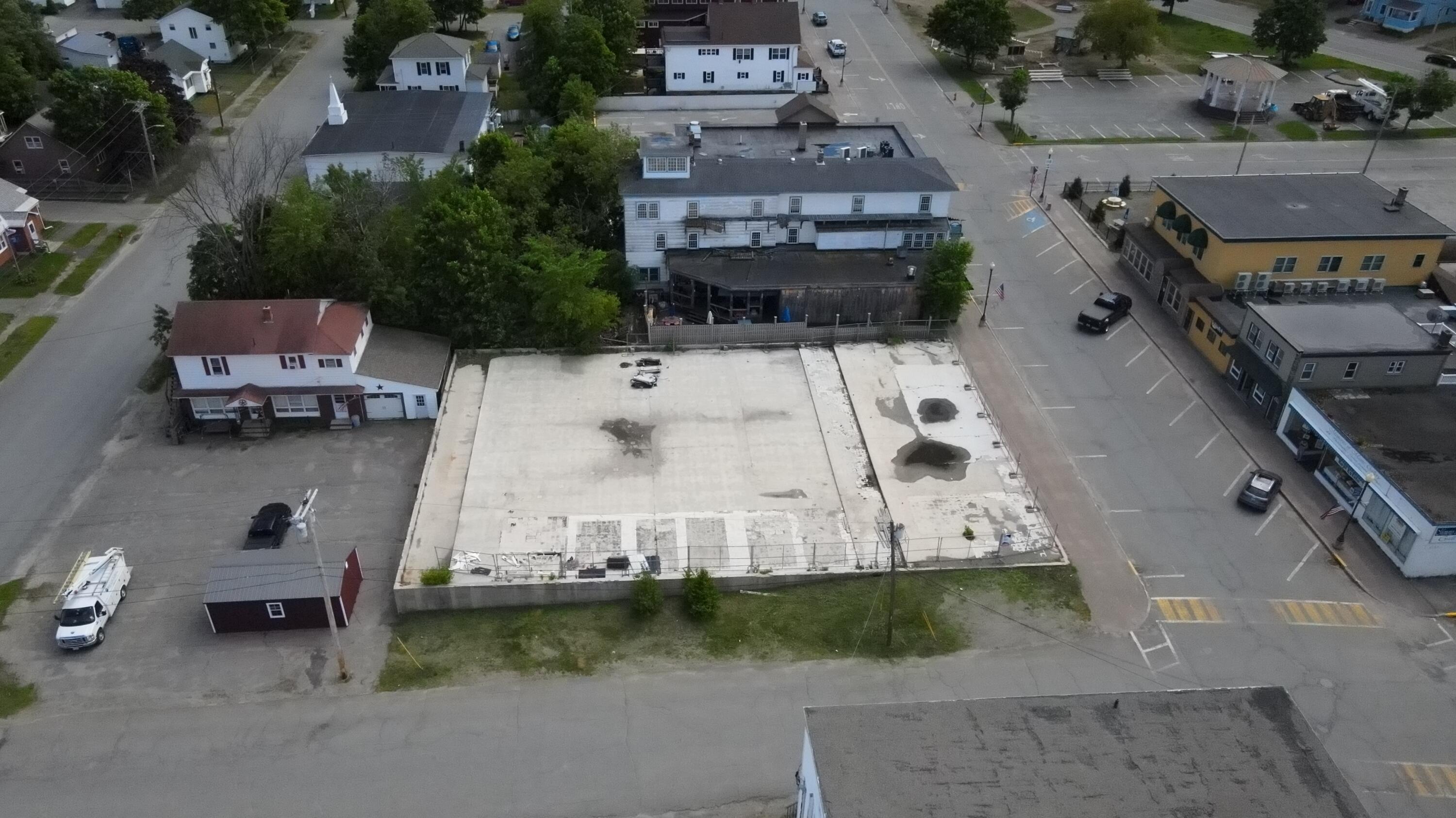 75 Penobscot Avenue, Millinocket, ME, 04462