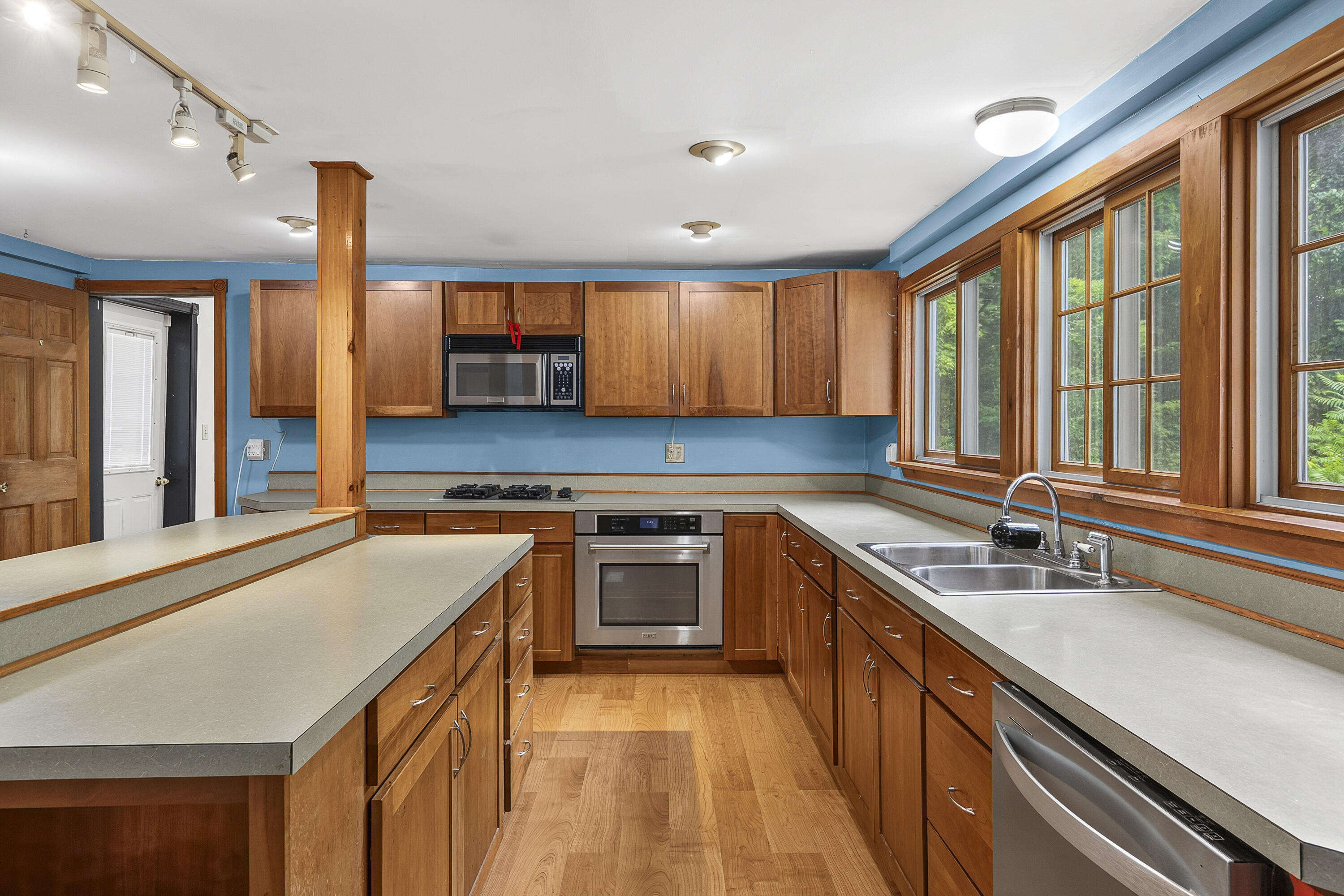 3 Leighton Rd_110
