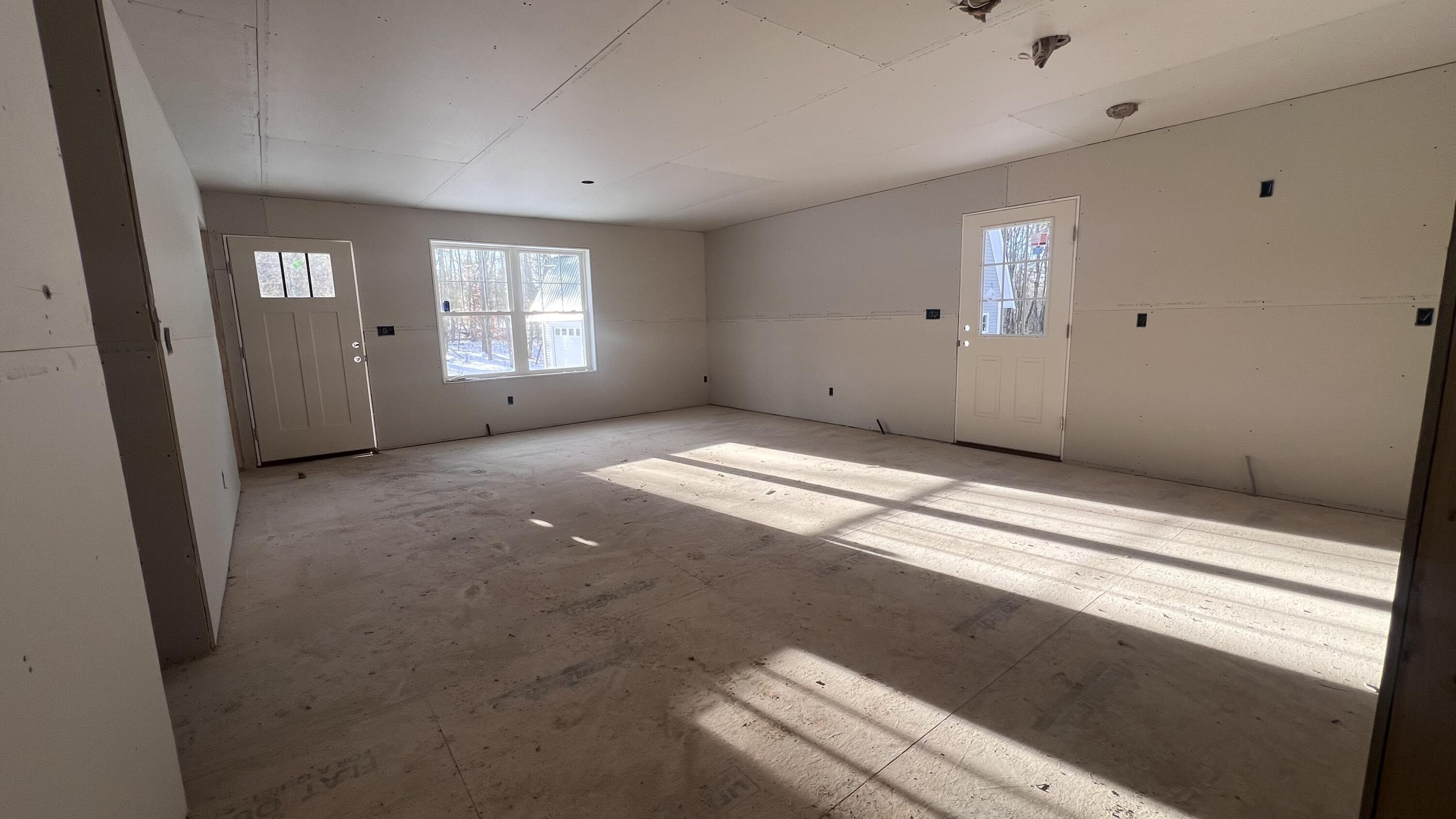 140 Raymond Hill Road, Raymond, ME, 04071