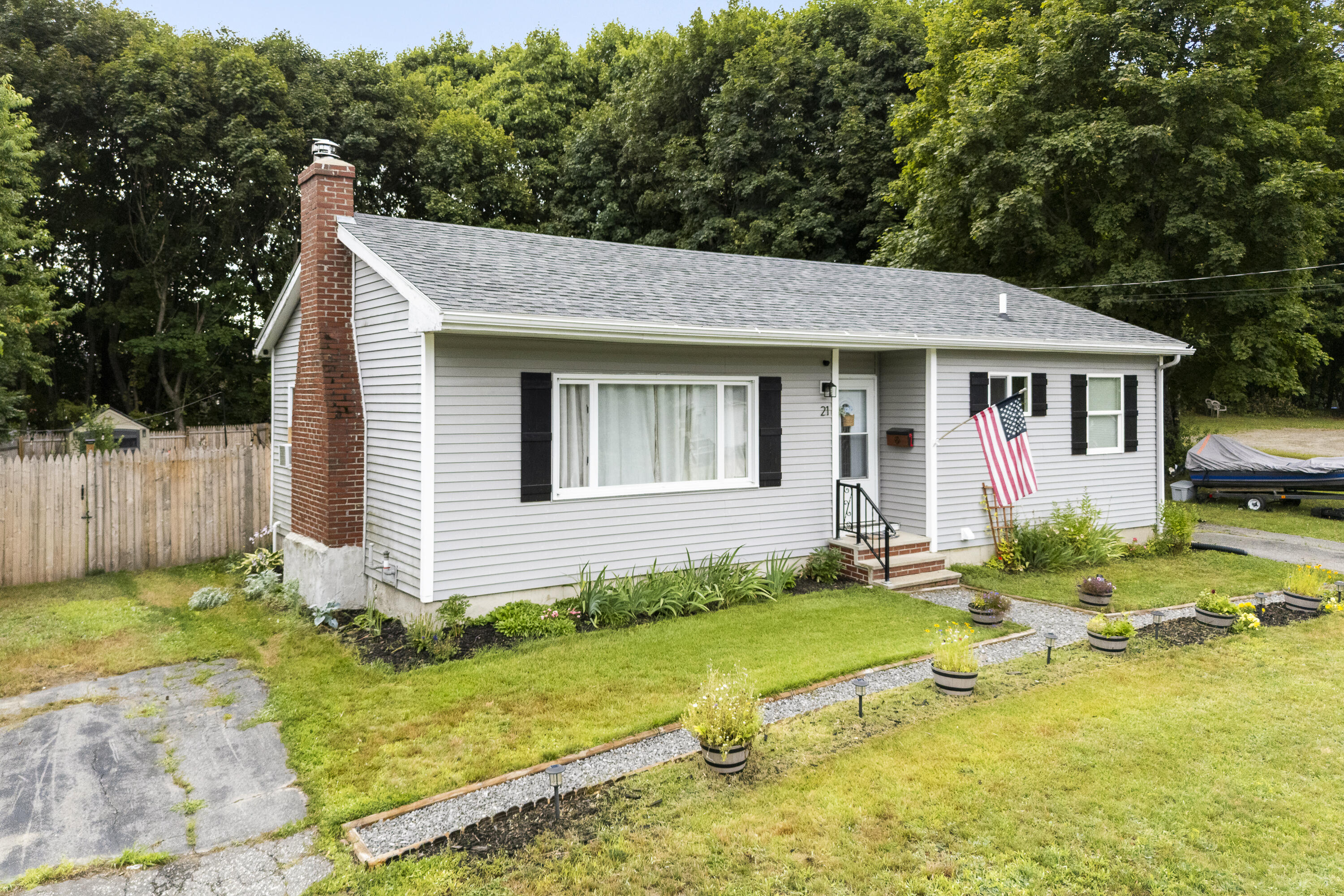 Photo of 21 Hillcrest Street Gardiner ME 04345