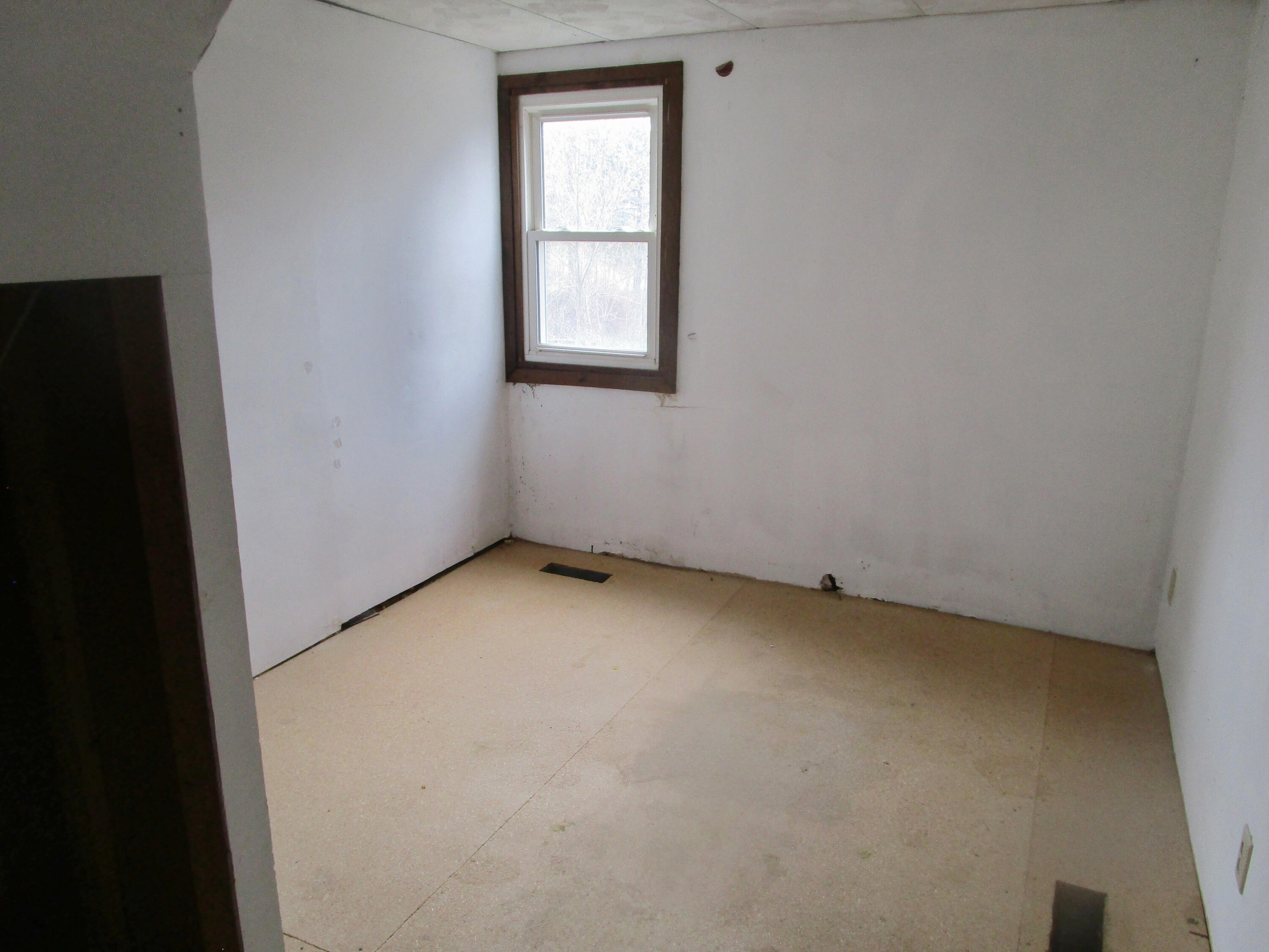 121 Stage Road, Etna, ME 04434 IMG_3967