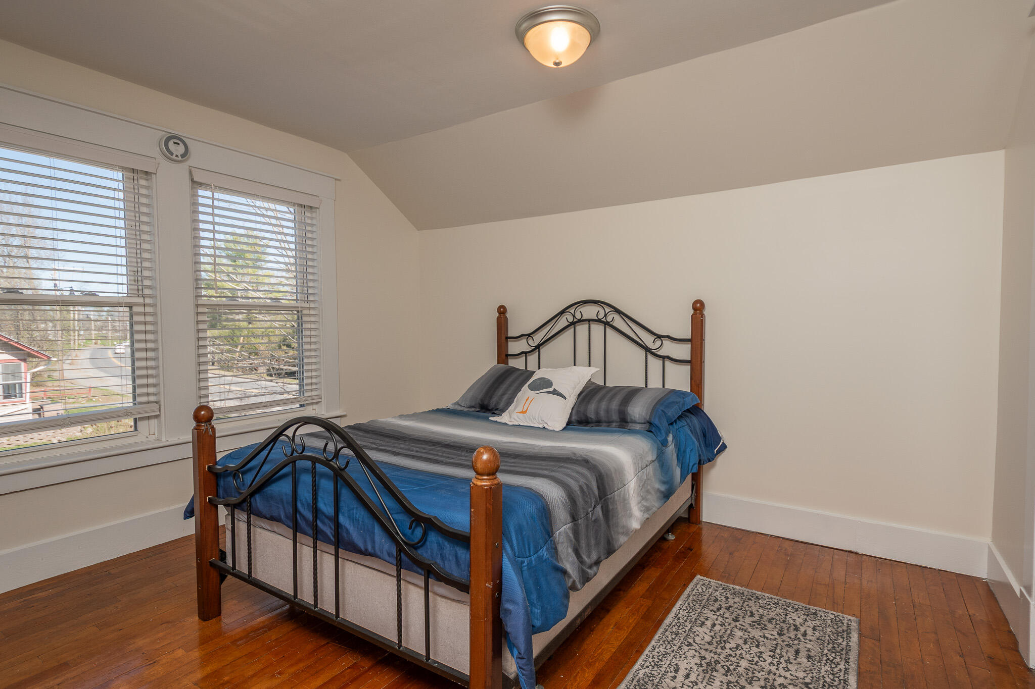 947 W Main Street, Dover-foxcroft, ME, 04426