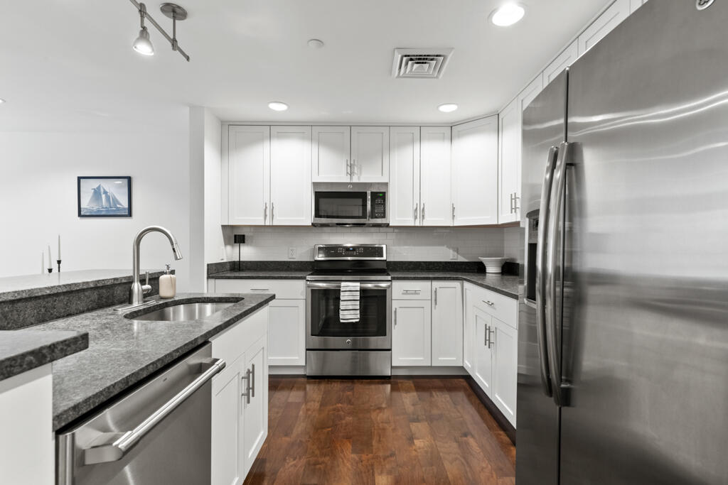 25 High Street UNIT 212, Portland, ME, 04101