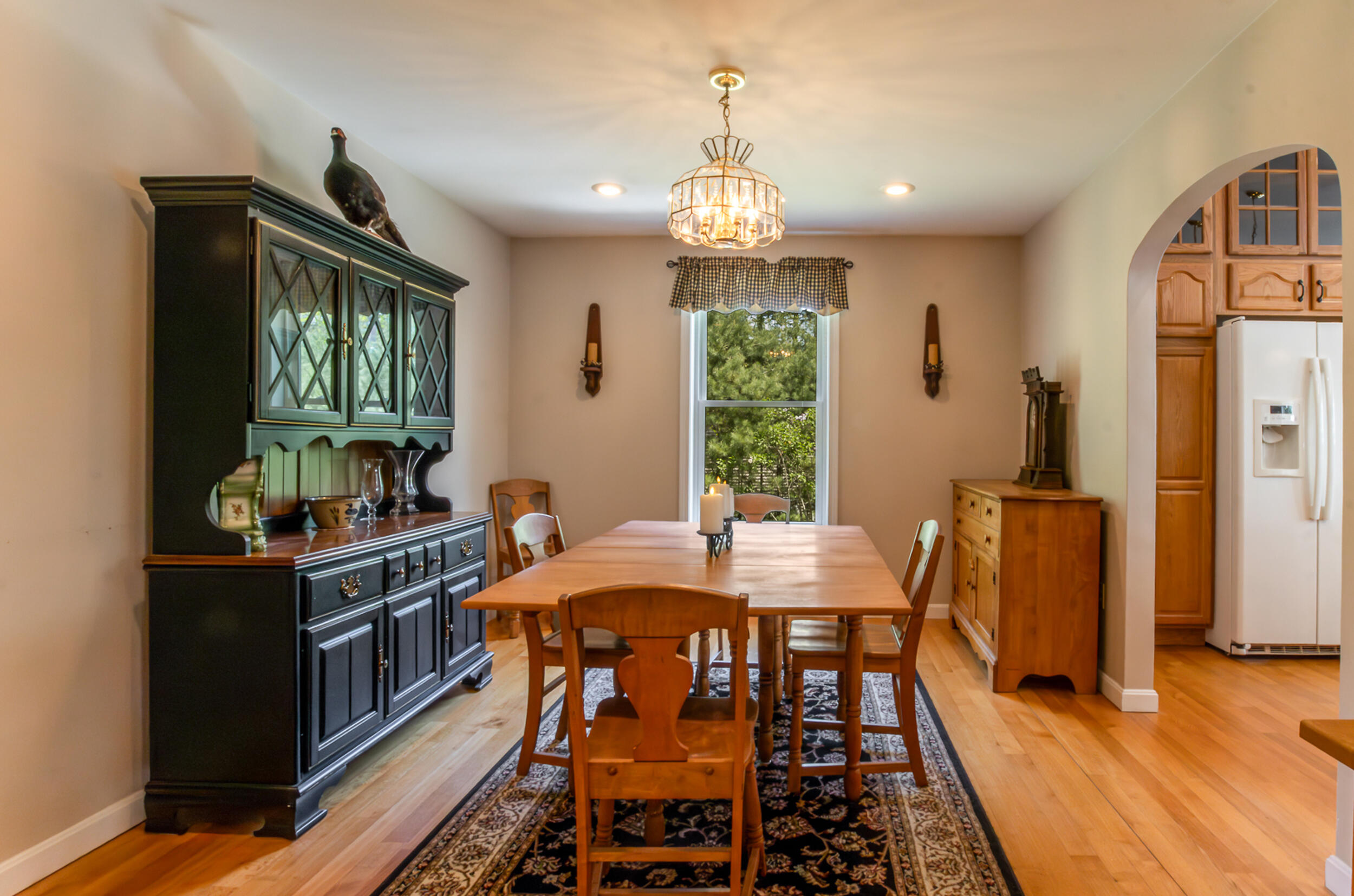 60 Diamond formal dining