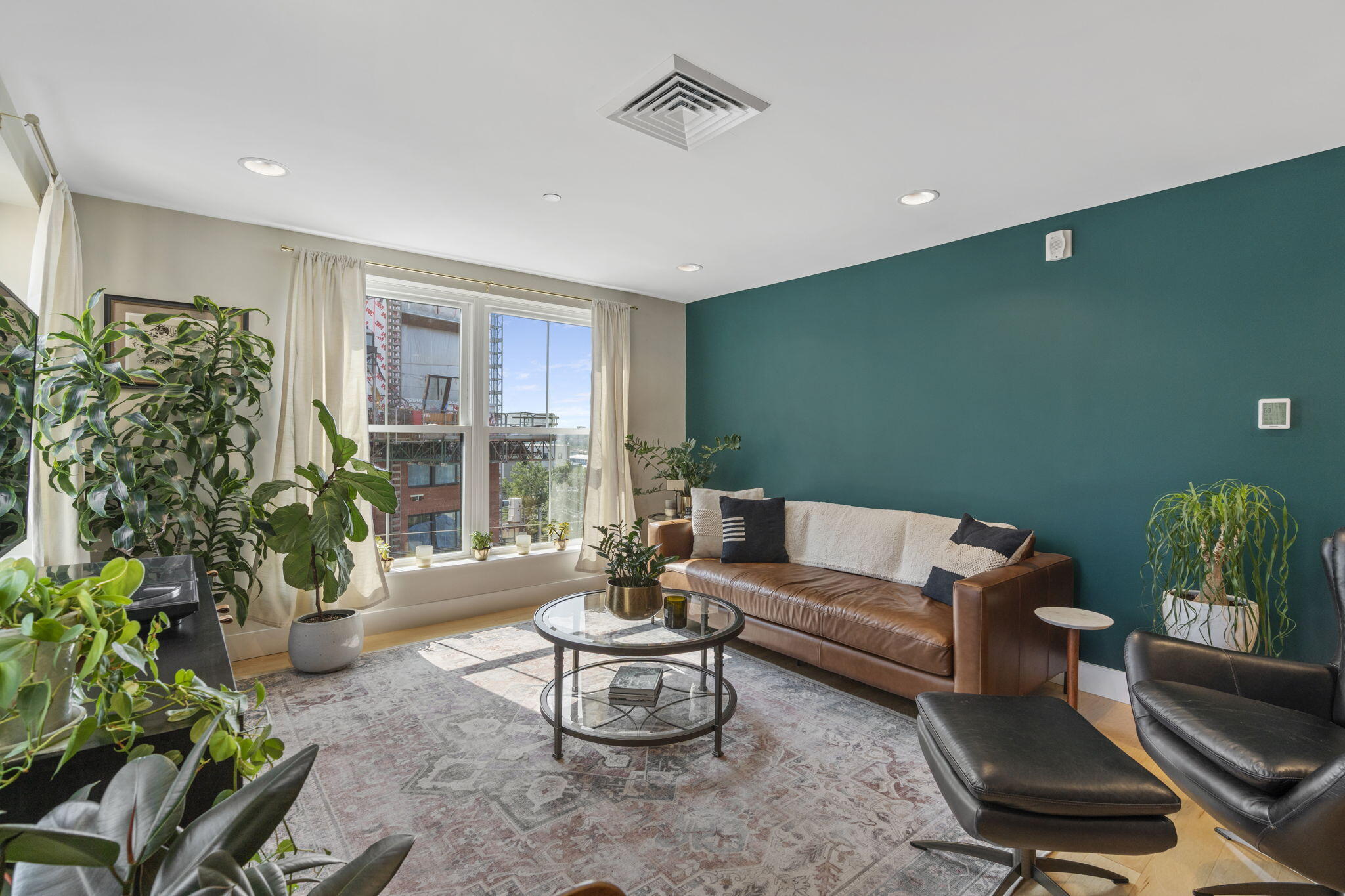 25 High Street 401
