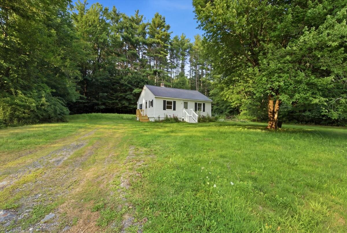 Photo of 670 Old Lewiston Road Winthrop ME 04364
