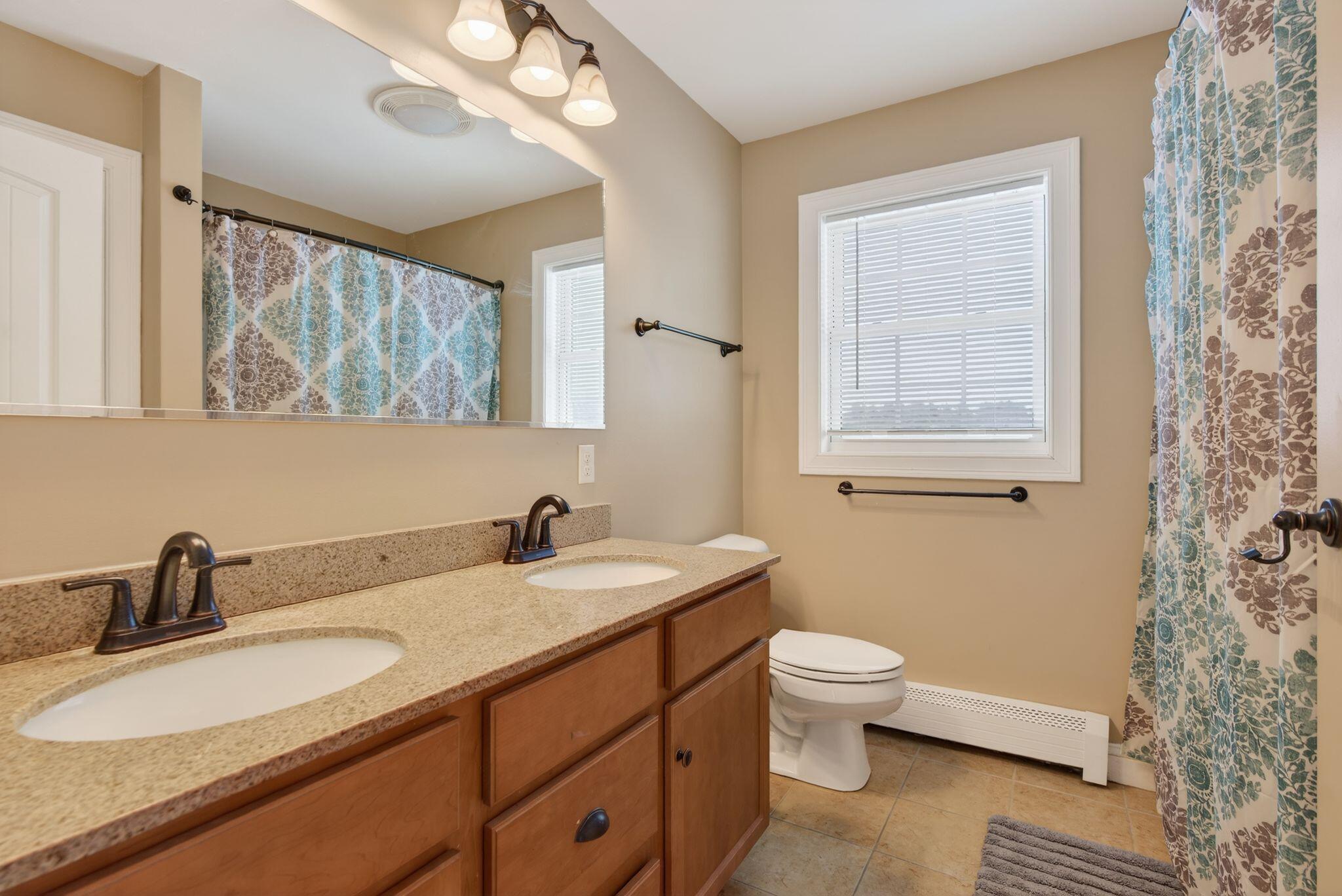 16 Norway Road, Gorham, ME, 04038