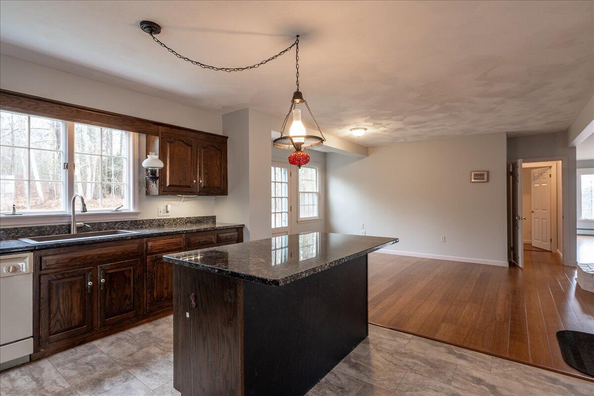 200 Mistic Avenue, Rockport, ME, 04856