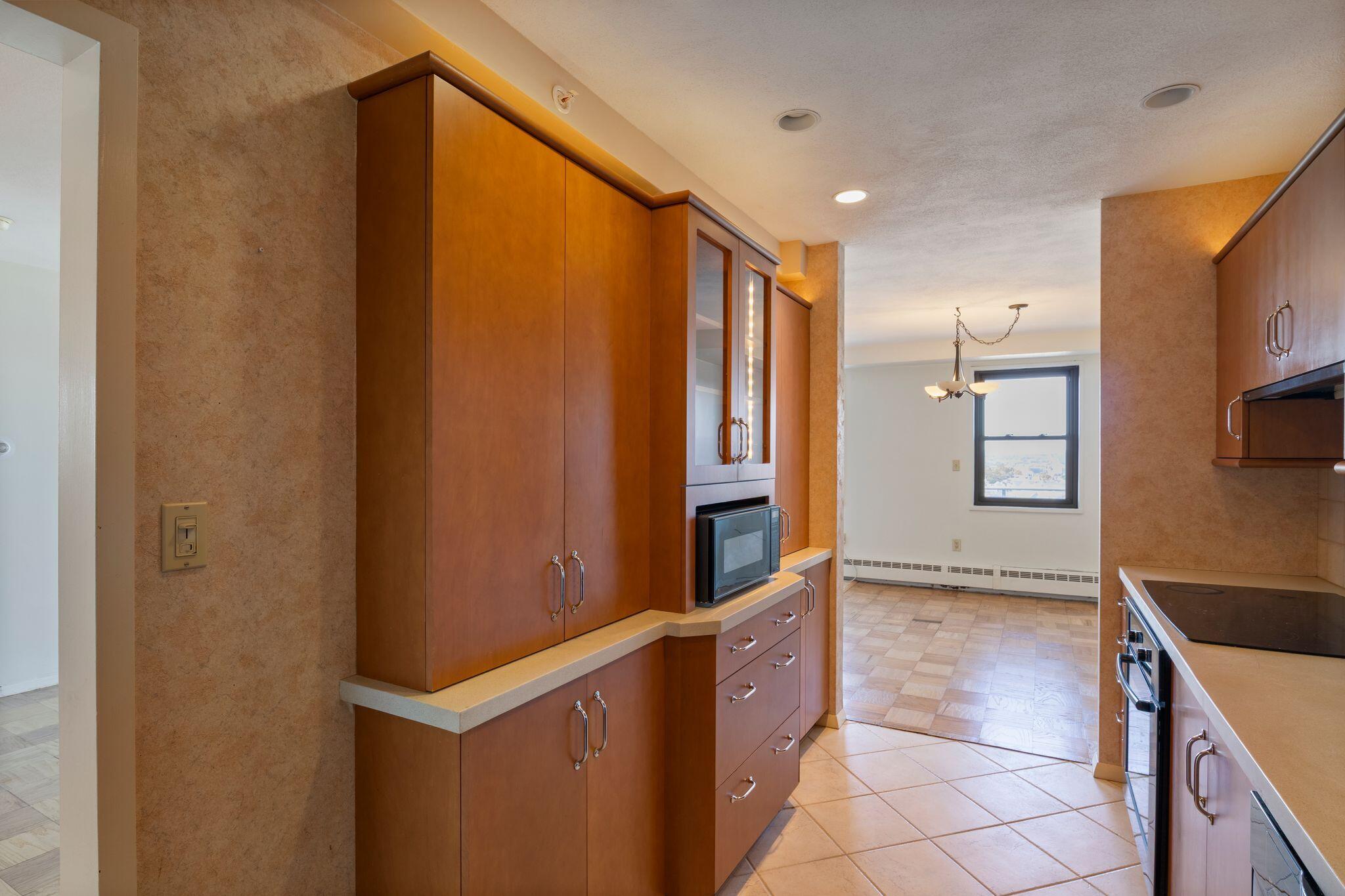 45 Eastern Promenade UNIT 11J, Portland, ME, 04101