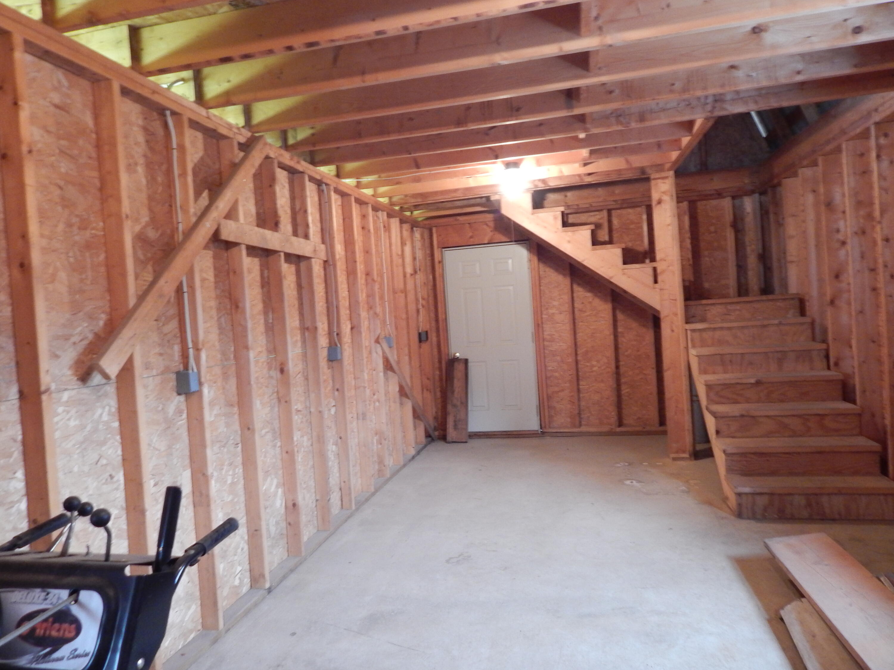 19 Park Street, Paris, ME, 04281