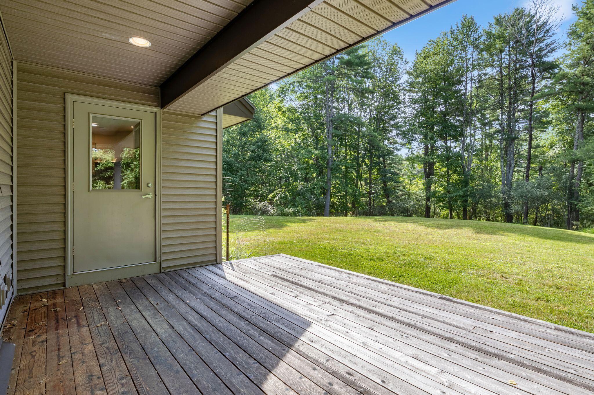 Kitchen Deck