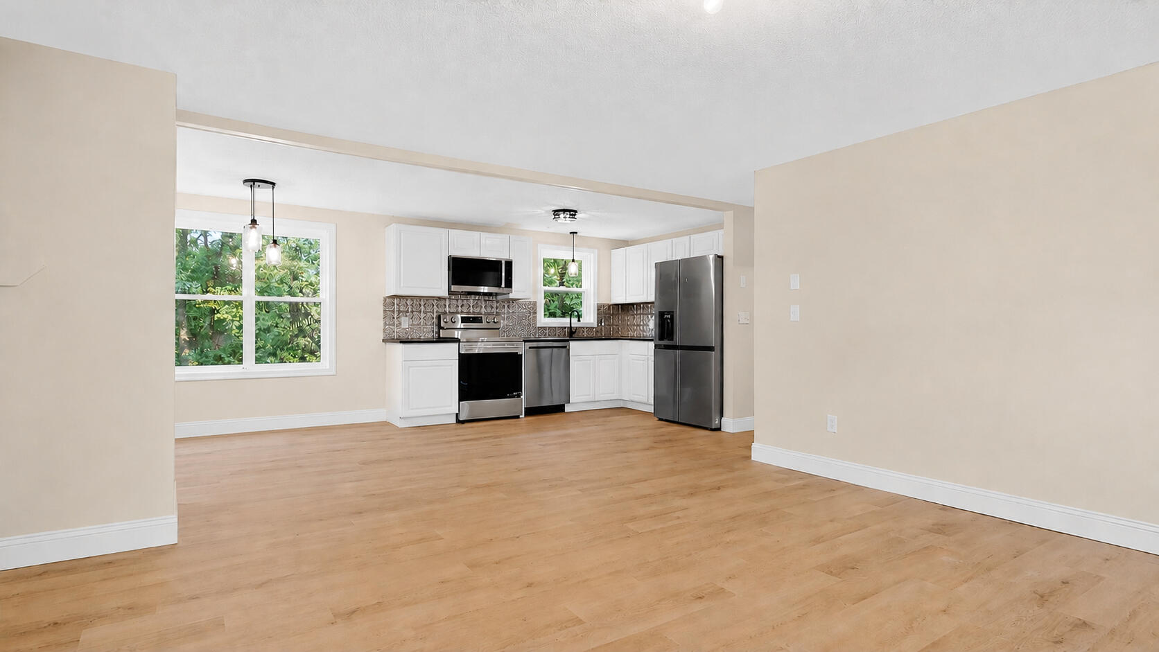 152 Blake Road, Standish, ME 04084 152 BLAKE ROAD STANDISH MAINE (4)