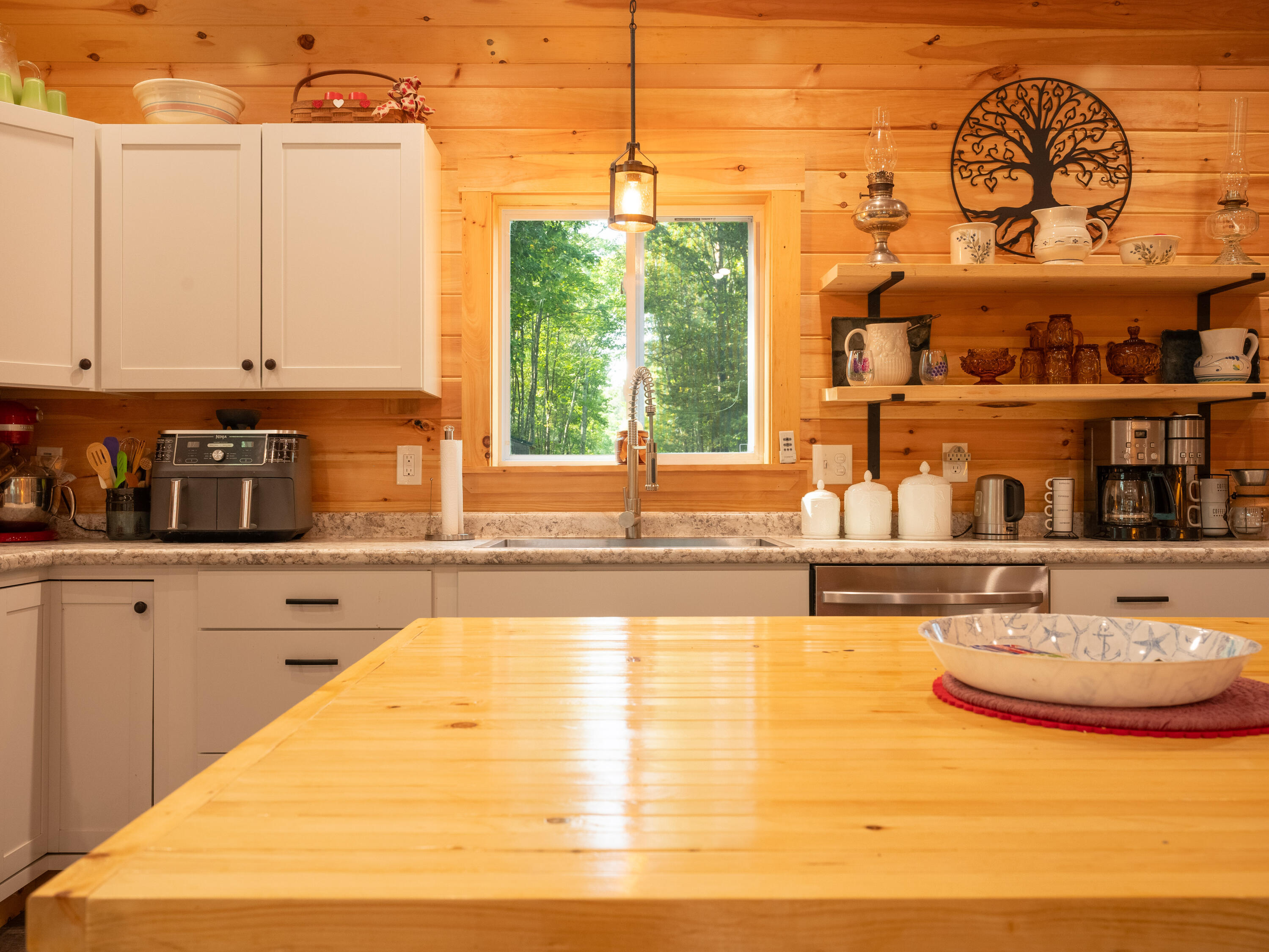320 Hinks Rd-9
